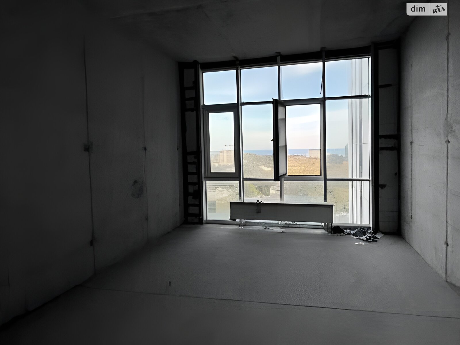 Продажа трехкомнатной квартиры в Одессе, на пер. Курортный 1, фото 1 Продажа трехкомнатной квартиры в Одессе, на пер. Курортный 1, фото 1