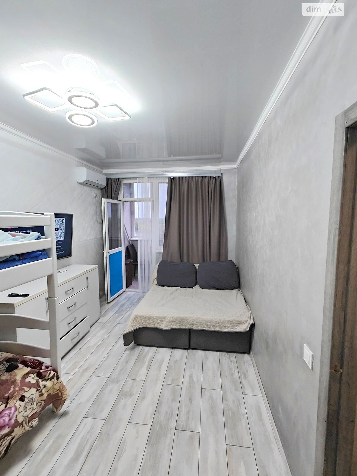 Продажа однокомнатной квартиры в Одессе, на ул. Рихтера Святослава 148А, район Курсаки фото 1