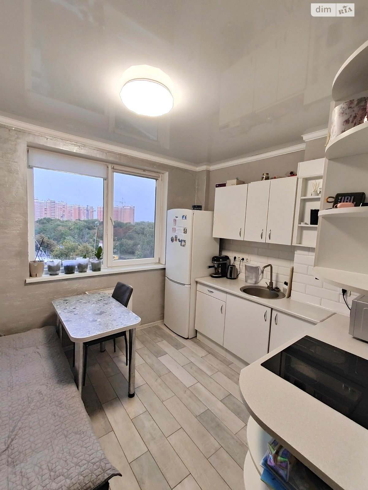 Продажа однокомнатной квартиры в Одессе, на ул. Рихтера Святослава 148А, район Курсаки фото 1