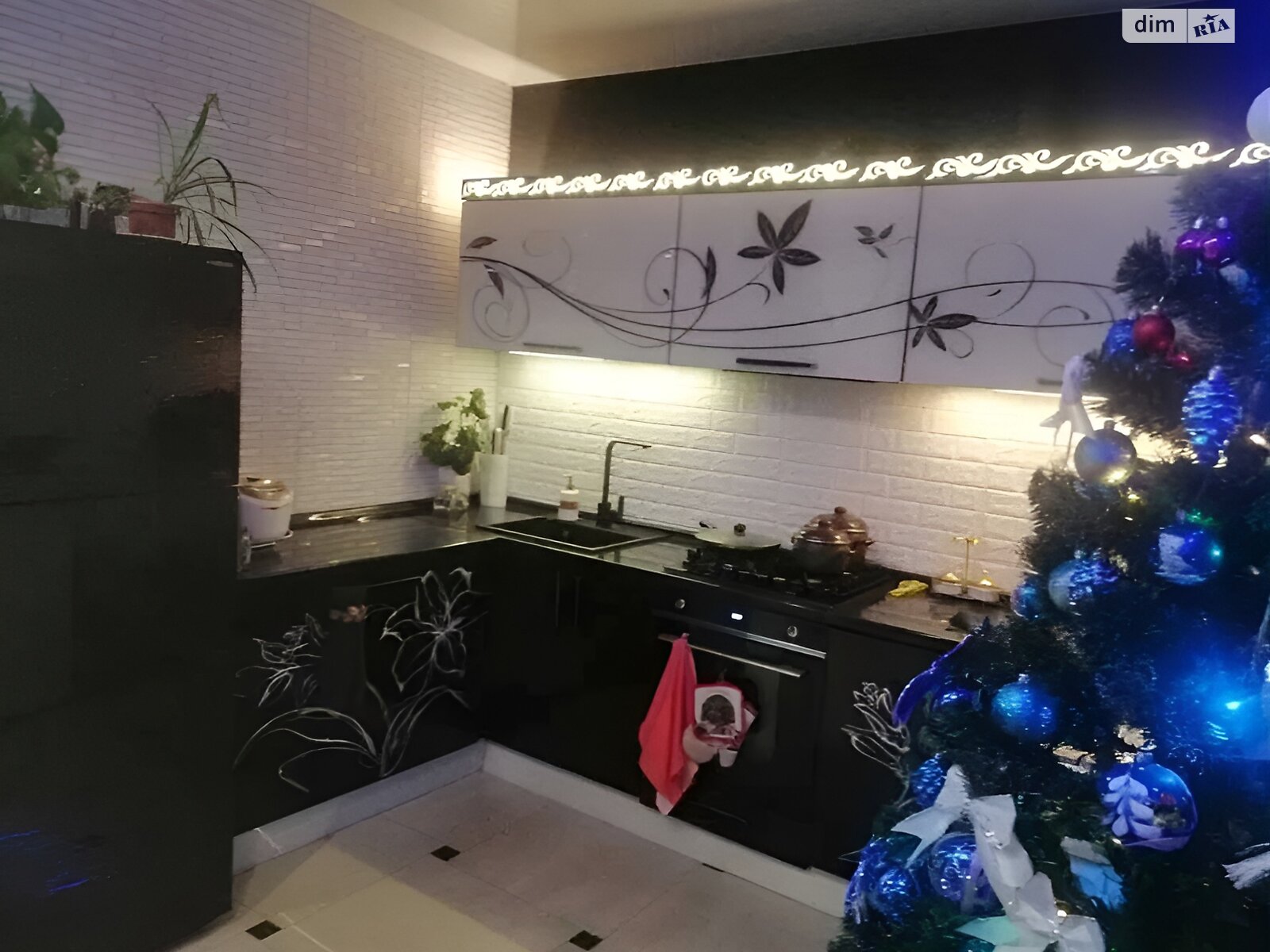 Продажа трехкомнатной квартиры в Одессе, на ул. Старицкого 20/3, район Курсаки фото 1 Продажа трехкомнатной квартиры в Одессе, на ул. Старицкого 20/3, район Курсаки фото 1