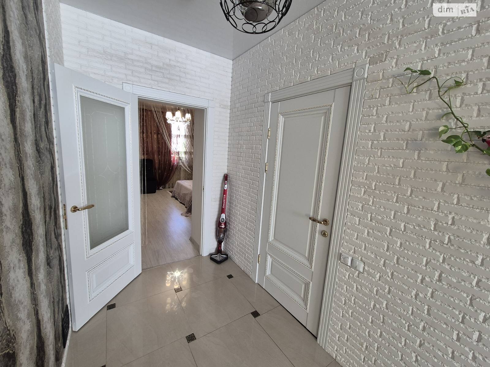 Продажа трехкомнатной квартиры в Одессе, на ул. Старицкого 20/3, район Курсаки фото 1 Продажа трехкомнатной квартиры в Одессе, на ул. Старицкого 20/3, район Курсаки фото 1