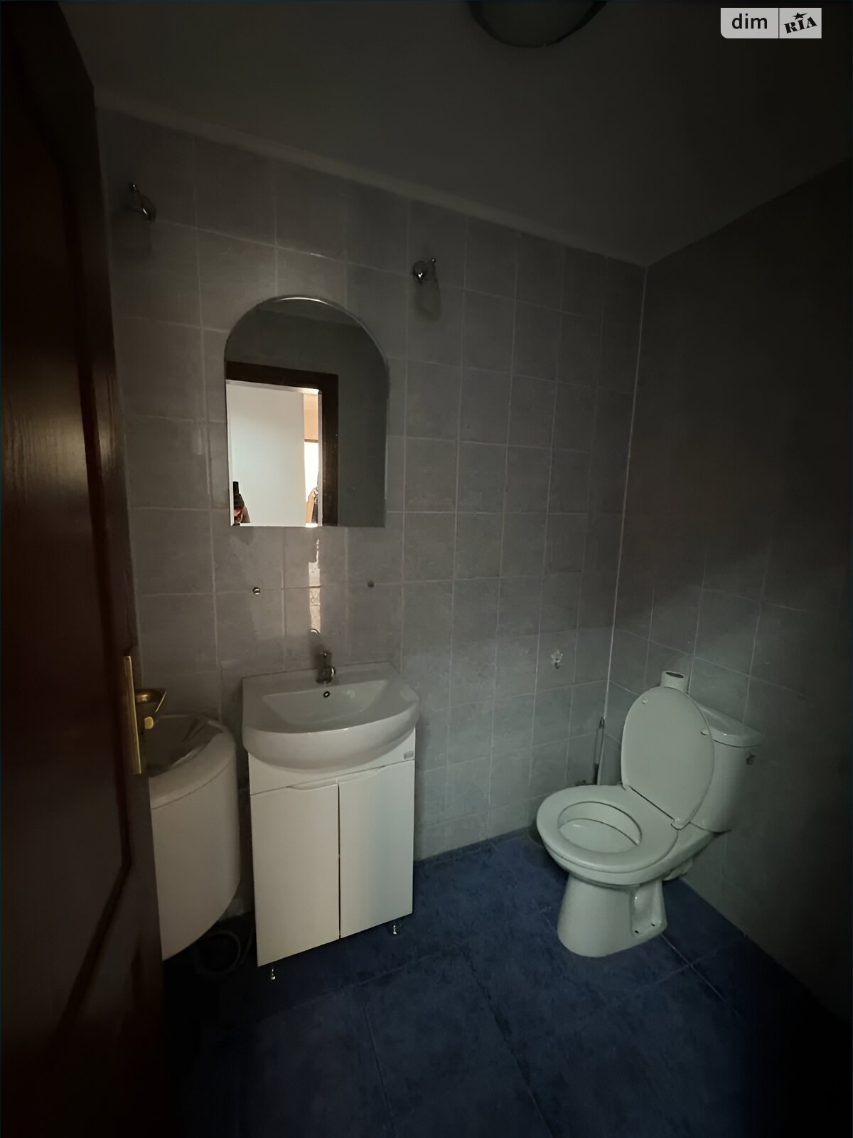 Продажа трехкомнатной квартиры в Одессе, на ул. Леонтовича 1, район Ланжерон фото 1 Продажа трехкомнатной квартиры в Одессе, на ул. Леонтовича 1, район Ланжерон фото 1