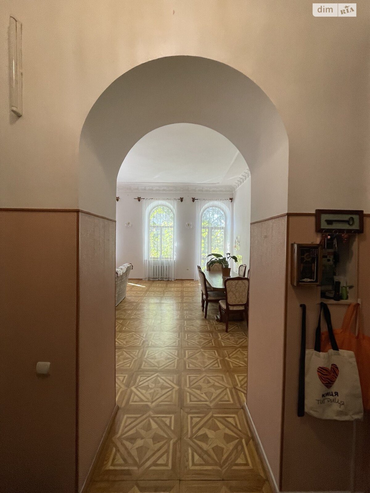 Продажа пятикомнатной квартиры в Одессе, на пер. Лермонтовский 13, район Ланжерон фото 1 Продажа пятикомнатной квартиры в Одессе, на пер. Лермонтовский 13, район Ланжерон фото 1