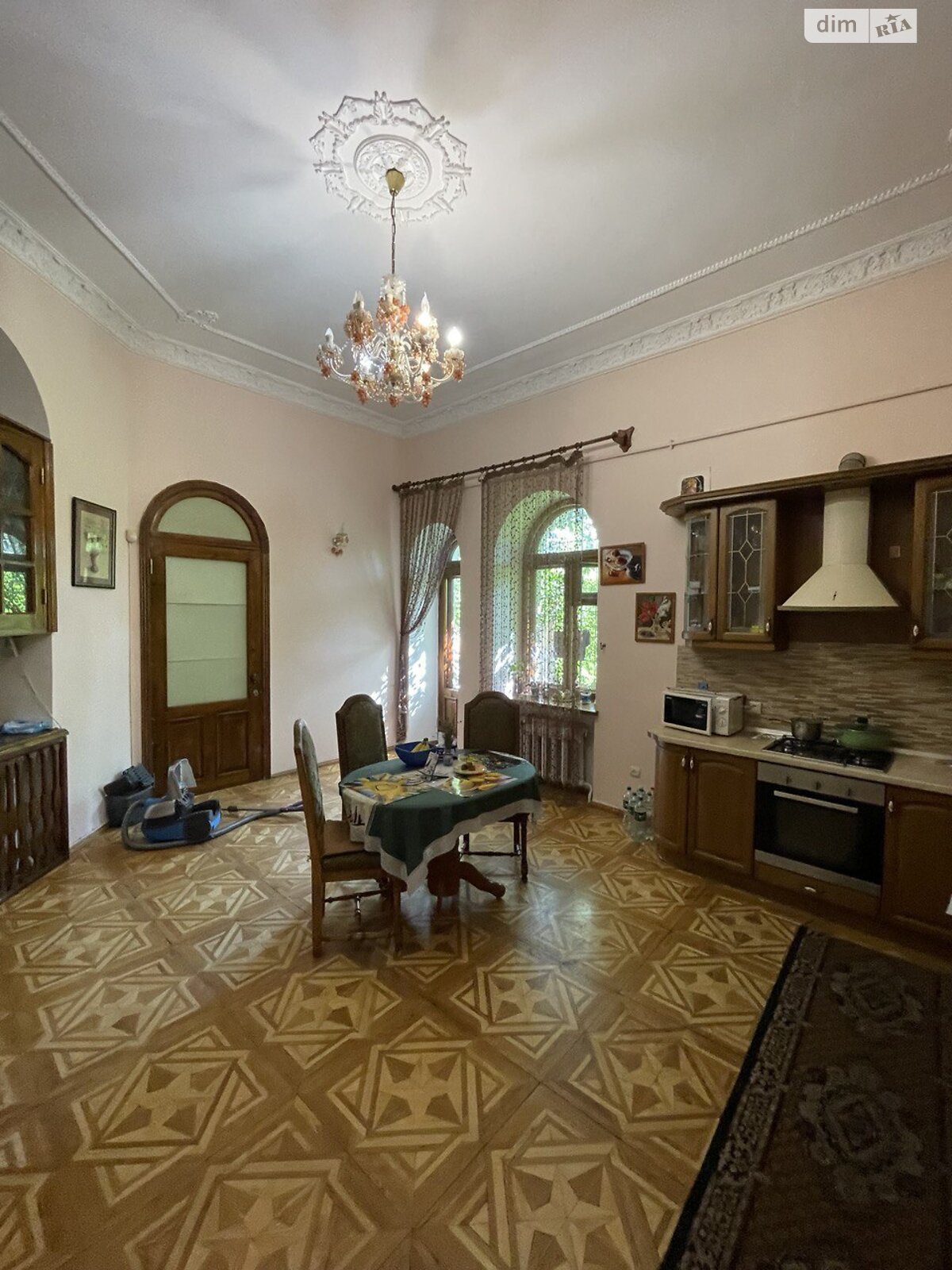 Продажа пятикомнатной квартиры в Одессе, на пер. Лермонтовский 13, район Ланжерон фото 1 Продажа пятикомнатной квартиры в Одессе, на пер. Лермонтовский 13, район Ланжерон фото 1