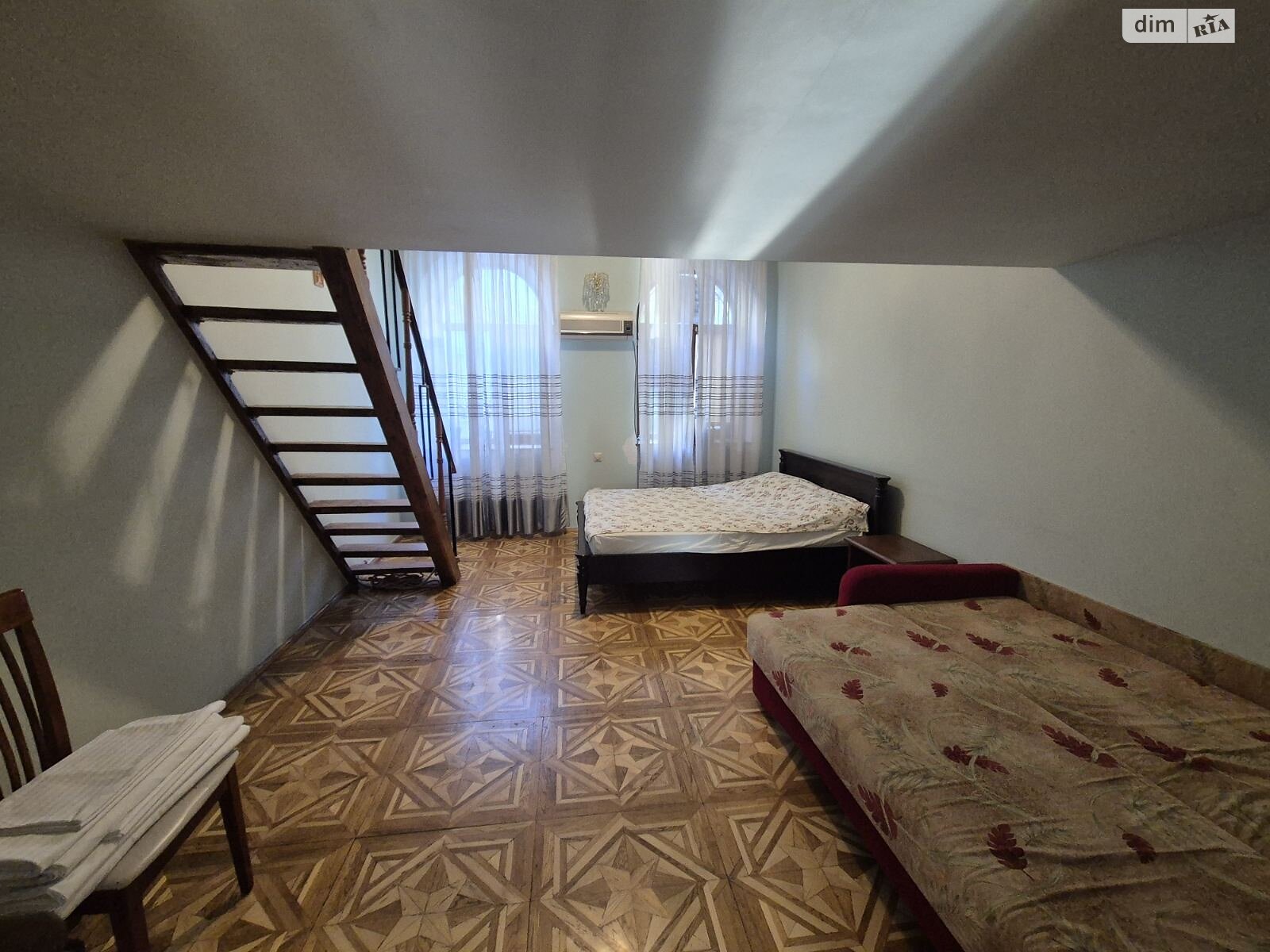 Продажа пятикомнатной квартиры в Одессе, на пер. Лермонтовский 13, район Ланжерон фото 1 Продажа пятикомнатной квартиры в Одессе, на пер. Лермонтовский 13, район Ланжерон фото 1