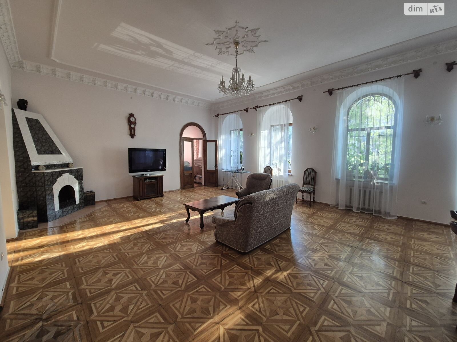Продажа пятикомнатной квартиры в Одессе, на пер. Лермонтовский 13, район Ланжерон фото 1 Продажа пятикомнатной квартиры в Одессе, на пер. Лермонтовский 13, район Ланжерон фото 1