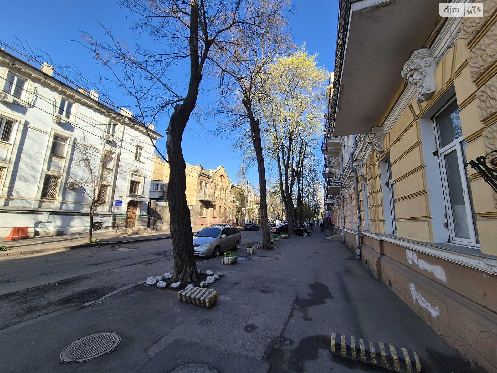 Продажа пятикомнатной квартиры в Одессе, на пер. Лермонтовский 13, район Ланжерон фото 1 Продажа пятикомнатной квартиры в Одессе, на пер. Лермонтовский 13, район Ланжерон фото 1