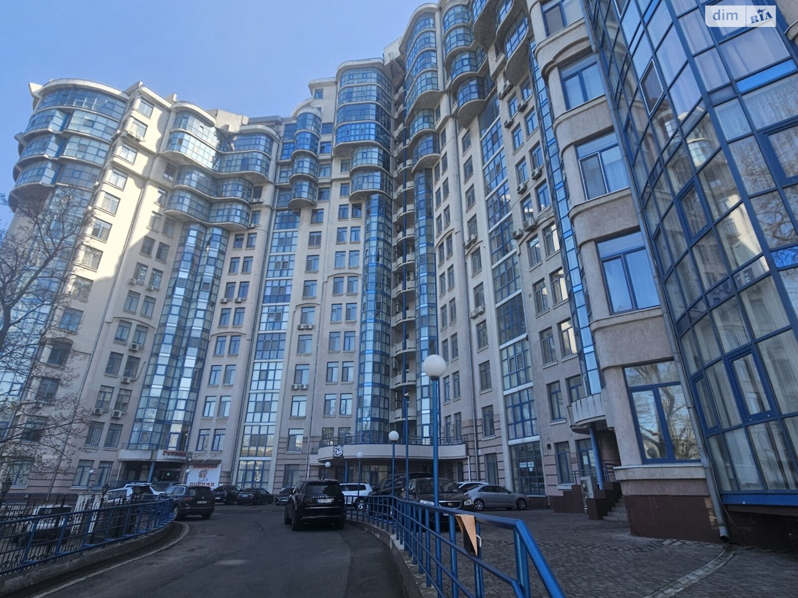 Продаж трикімнатної квартири в Одесі, на бул. Лідерсівський, район Ланжерон фото 1 Продаж трикімнатної квартири в Одесі, на бул. Лідерсівський, район Ланжерон фото 1