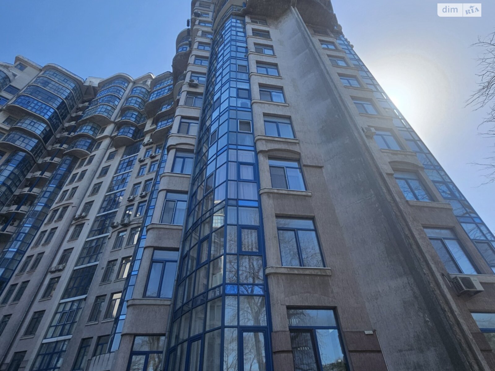 Продаж трикімнатної квартири в Одесі, на бул. Лідерсівський, район Ланжерон фото 1 Продаж трикімнатної квартири в Одесі, на бул. Лідерсівський, район Ланжерон фото 1