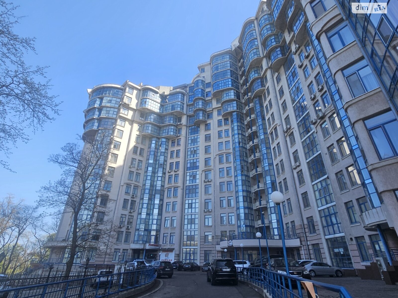 Продаж трикімнатної квартири в Одесі, на бул. Лідерсівський, район Ланжерон фото 1 Продаж трикімнатної квартири в Одесі, на бул. Лідерсівський, район Ланжерон фото 1