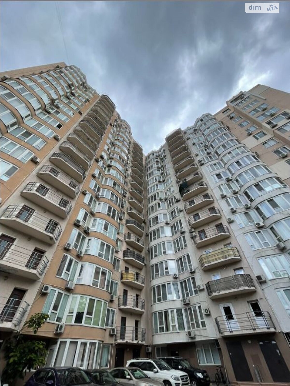 Продаж чотирикімнатної квартири в Одесі, на пров. Обсерваторний 2/6, район Ланжерон фото 1 Продаж чотирикімнатної квартири в Одесі, на пров. Обсерваторний 2/6, район Ланжерон фото 1