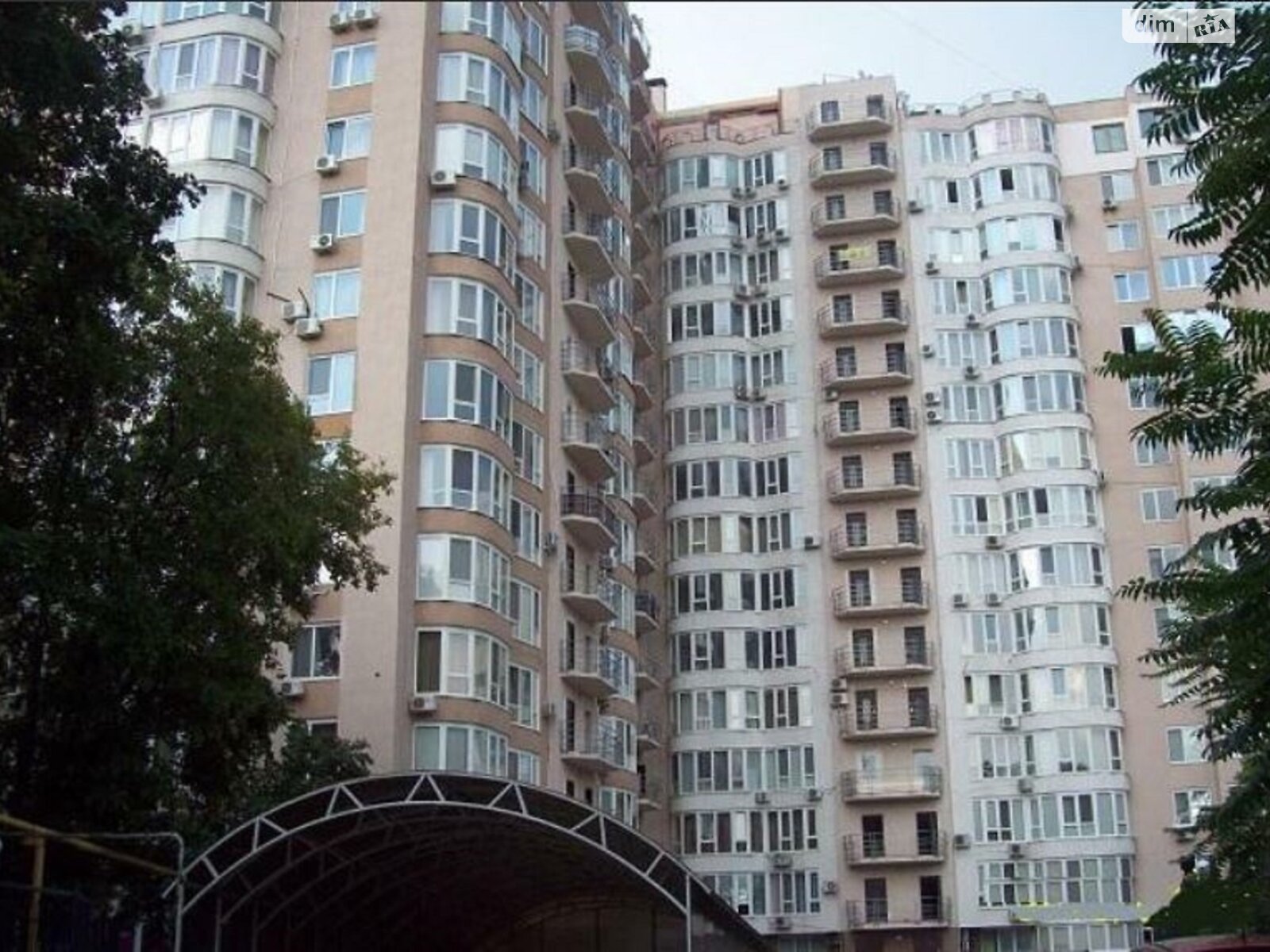 Продаж чотирикімнатної квартири в Одесі, на пров. Обсерваторний 2/6, район Ланжерон фото 1 Продаж чотирикімнатної квартири в Одесі, на пров. Обсерваторний 2/6, район Ланжерон фото 1