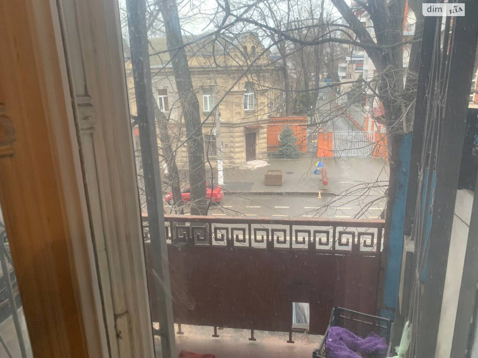 Продаж чотирикімнатної квартири в Одесі, на вул. Успенська, район Ланжерон фото 1 Продаж чотирикімнатної квартири в Одесі, на вул. Успенська, район Ланжерон фото 1