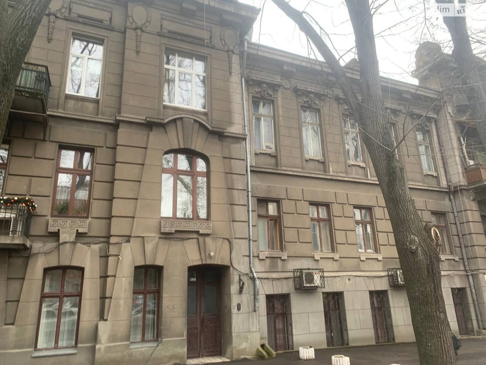 Продаж чотирикімнатної квартири в Одесі, на вул. Успенська, район Ланжерон фото 1 Продаж чотирикімнатної квартири в Одесі, на вул. Успенська, район Ланжерон фото 1