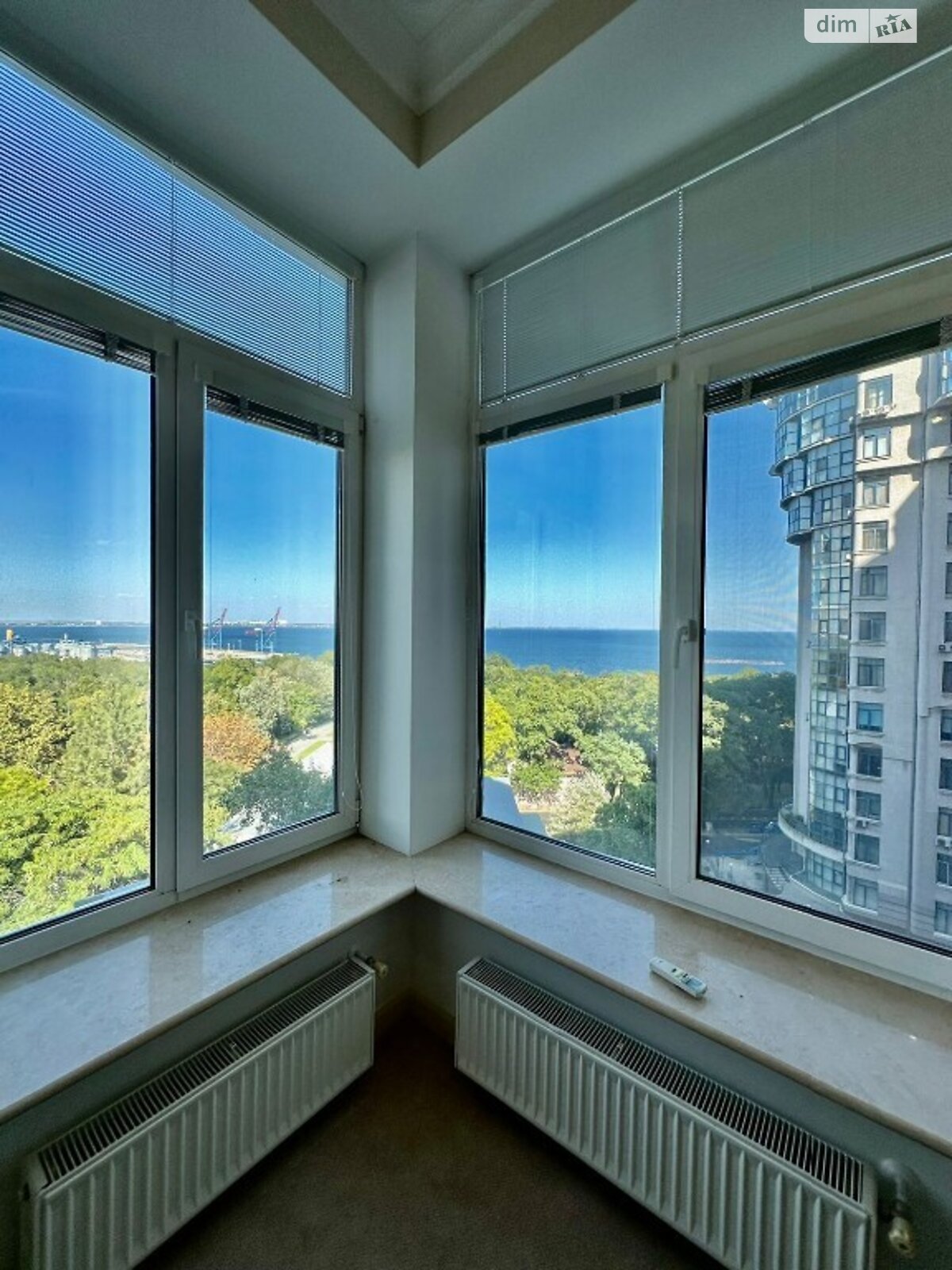 Продажа трехкомнатной квартиры в Одессе, на бул. Лидерсовский 5, фото 1