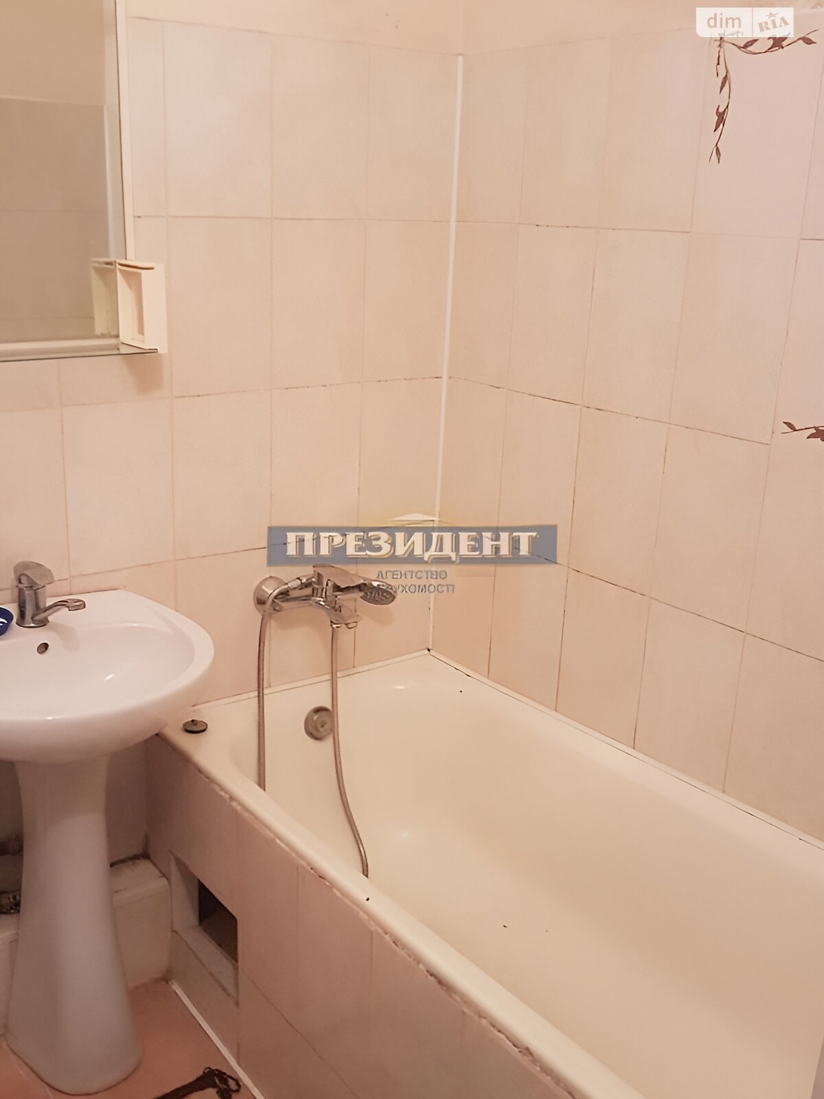 Продаж однокімнатної квартири в Одесі, на дор. Миколаївська, район Лузанівка фото 1 Продаж однокімнатної квартири в Одесі, на дор. Миколаївська, район Лузанівка фото 1