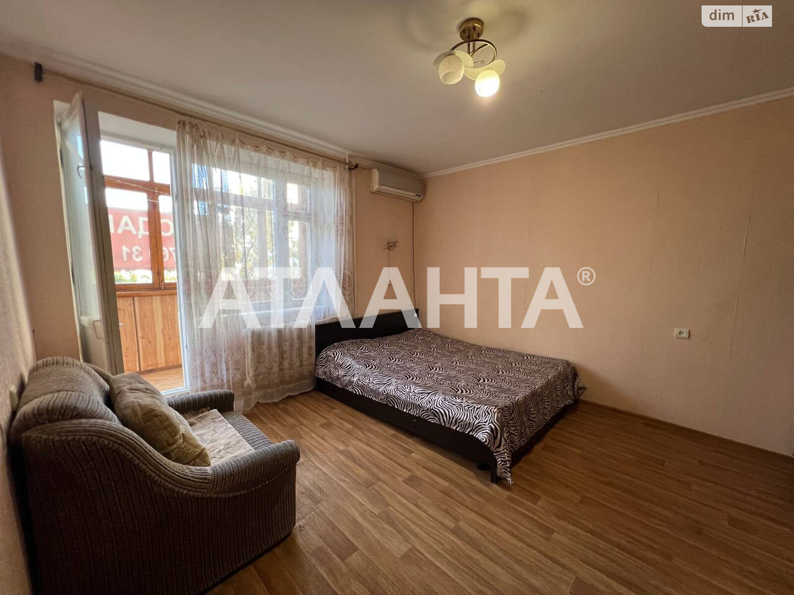 Продажа однокомнатной квартиры в Одессе, на дор. Николаевская, район Лузановка фото 1 Продажа однокомнатной квартиры в Одессе, на дор. Николаевская, район Лузановка фото 1