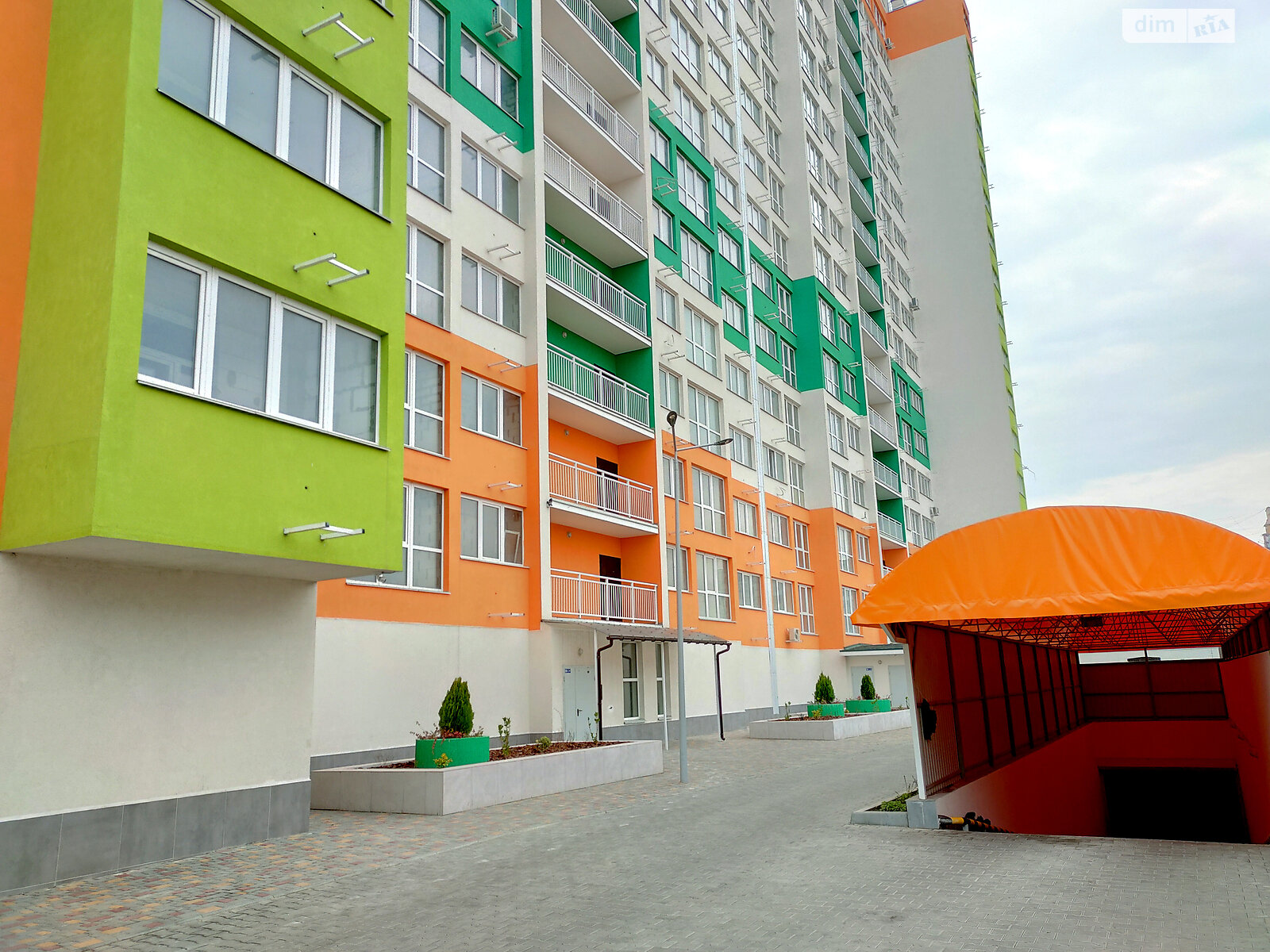 Продажа двухкомнатной квартиры в Одессе, на ул. Бугаевская 44, район Хаджибейский фото 1