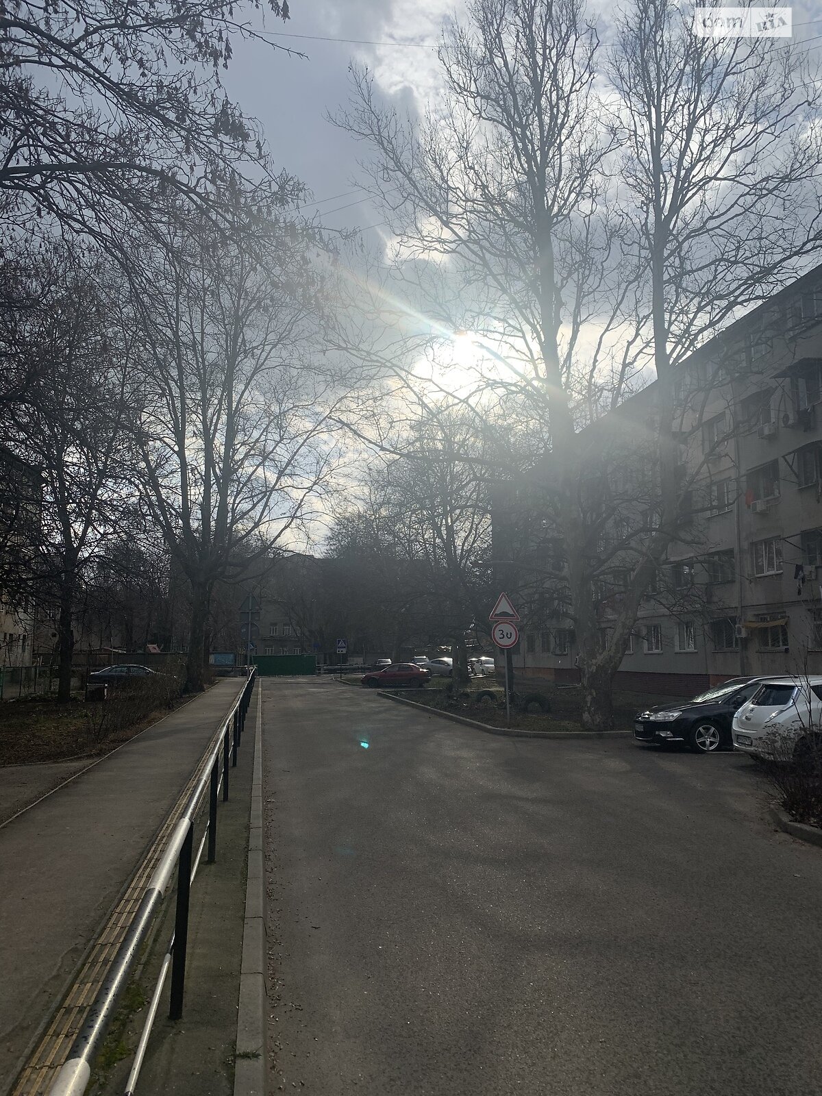 Продажа трехкомнатной квартиры в Одессе, на ул. Героев Крут 25, район Хаджибейский фото 1
