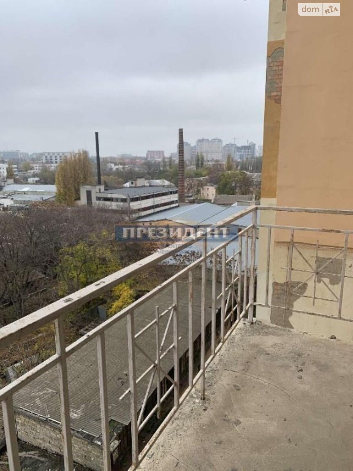 Продаж трикімнатної квартири в Одесі, на вул. Генерала Цвєтаєва, район Хаджибейський фото 1