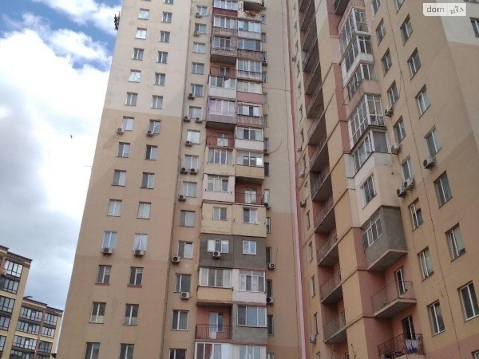 Продаж двокімнатної квартири в Одесі, на вул. Михайла Грушевського, район Хаджибейський фото 1