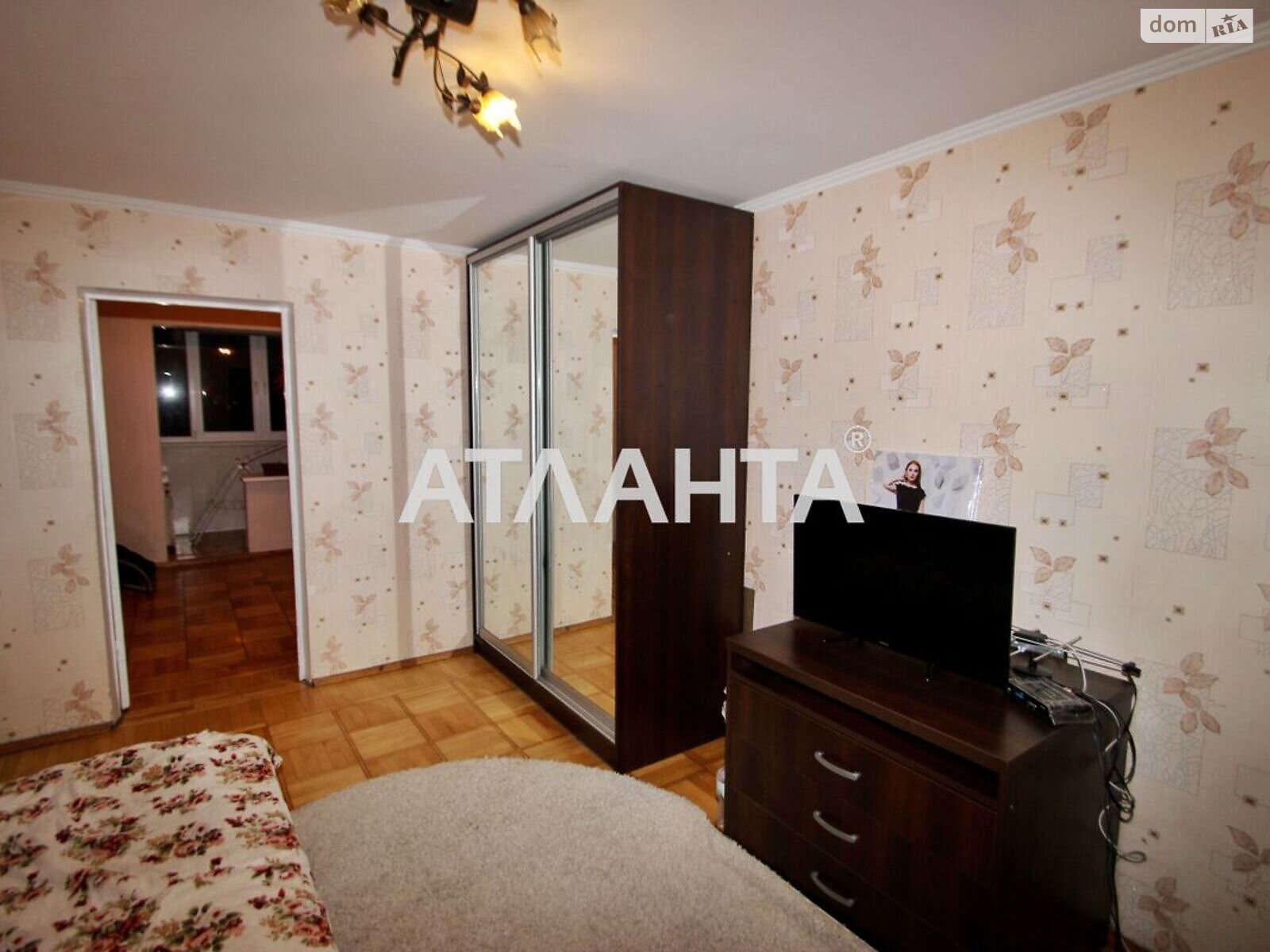 Продаж чотирикімнатної квартири в Одесі, на дор. Овідіопольська, район Хаджибейський фото 1