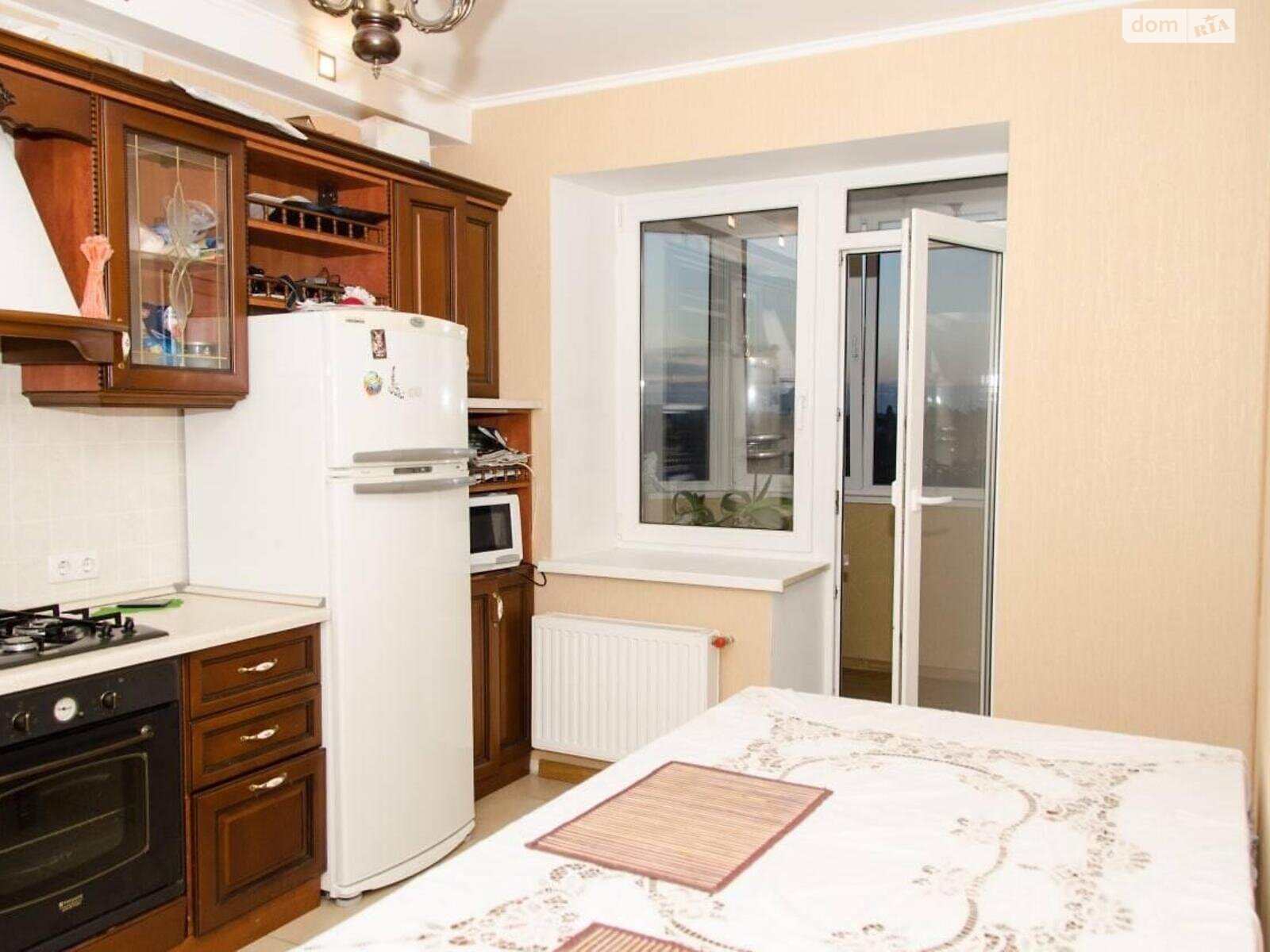Продажа трехкомнатной квартиры в Одессе, на ул. Бабаджаняна Маршала, район Хаджибейский фото 1