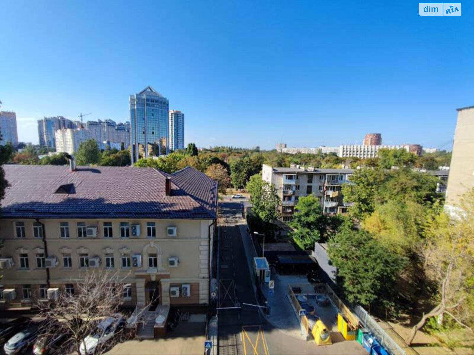 Продажа двухкомнатной квартиры в Одессе, на просп. Гагарина 19 корпус 2, район Малый Фонтан фото 1