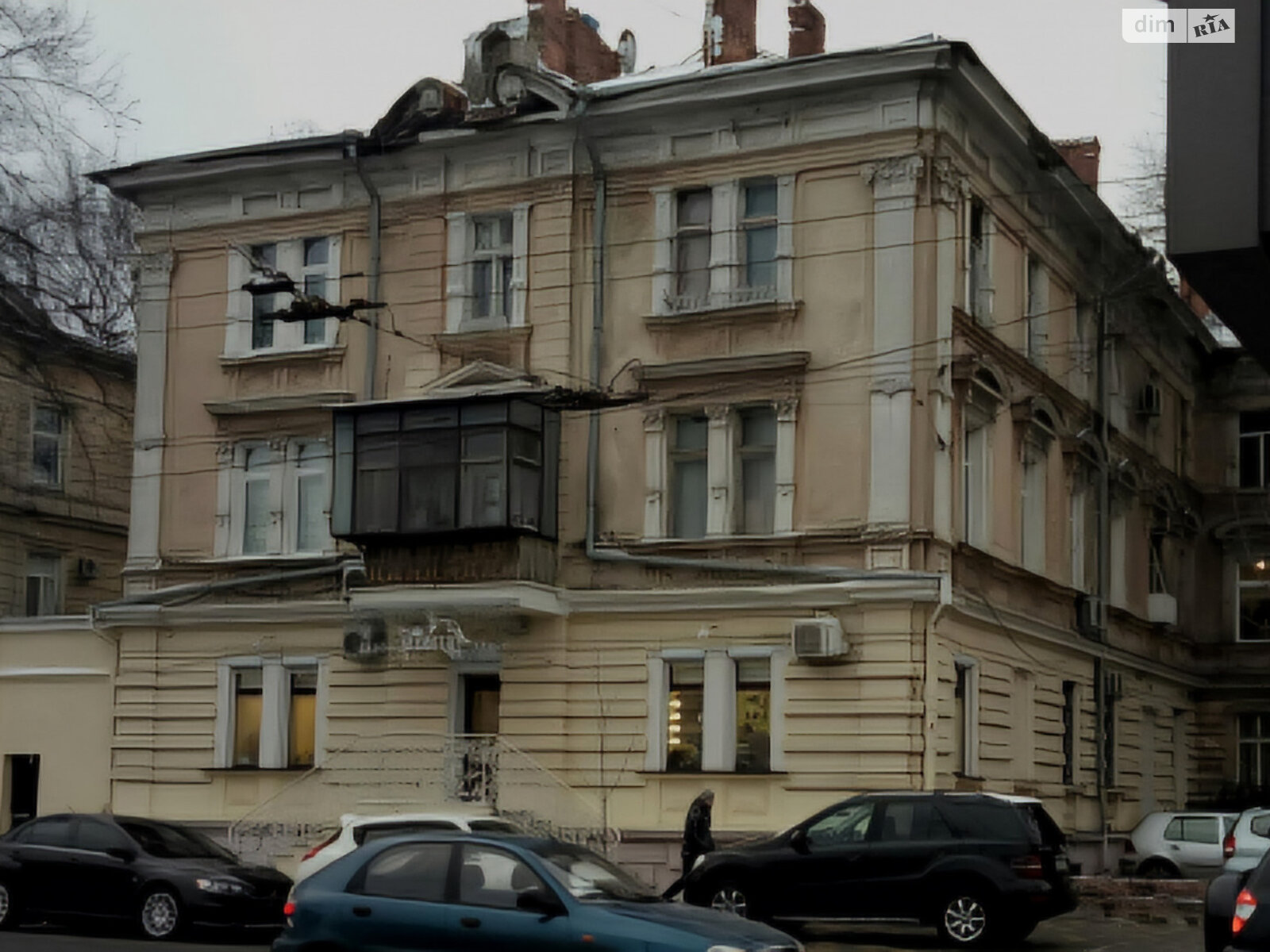 Продажа трехкомнатной квартиры в Одессе, на ул. Канатная, район Малый Фонтан фото 1