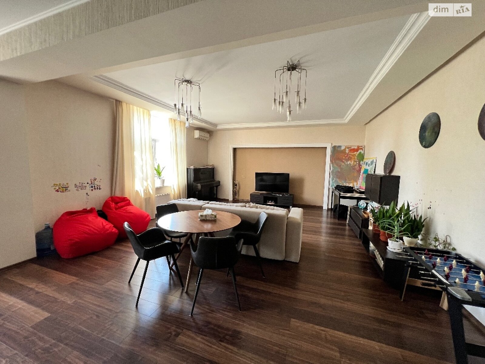 Продаж трикімнатної квартири в Одесі, на вул. Академічна 20Б, район Малий Фонтан фото 1 Продаж трикімнатної квартири в Одесі, на вул. Академічна 20Б, район Малий Фонтан фото 1