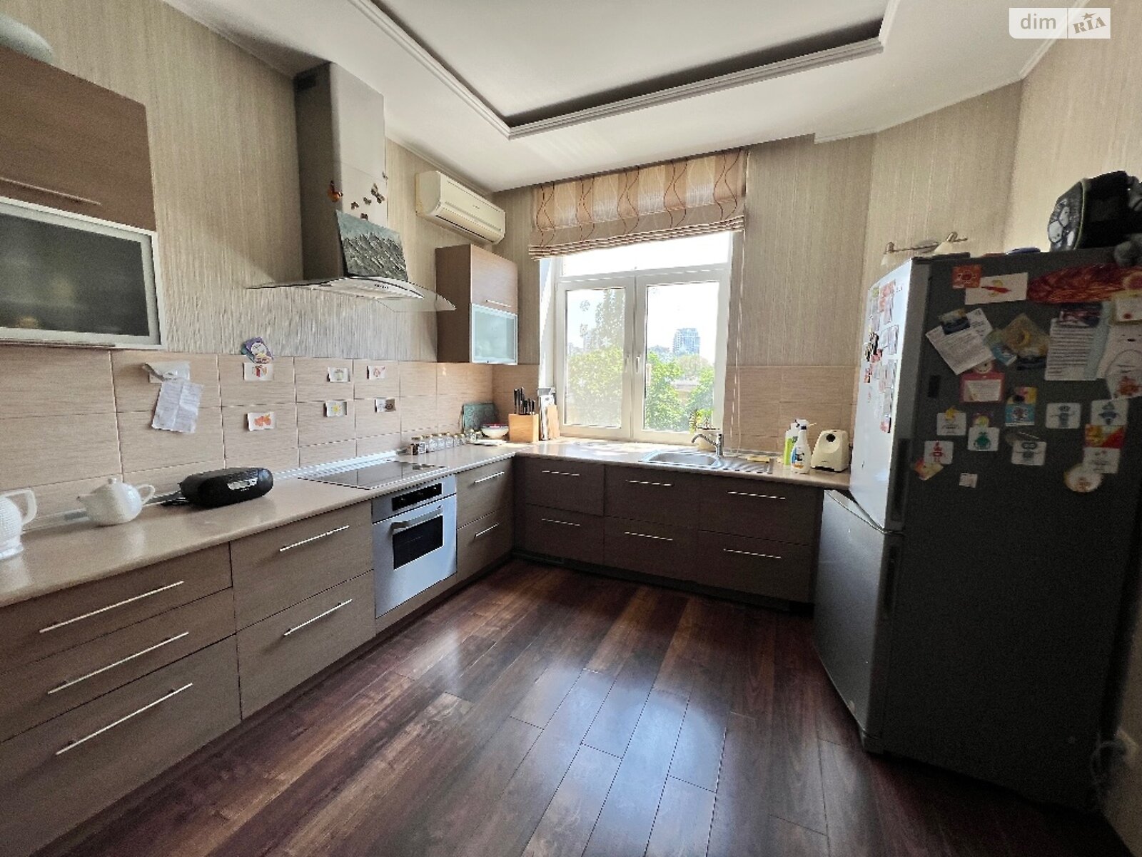 Продаж трикімнатної квартири в Одесі, на вул. Академічна 20Б, район Малий Фонтан фото 1 Продаж трикімнатної квартири в Одесі, на вул. Академічна 20Б, район Малий Фонтан фото 1