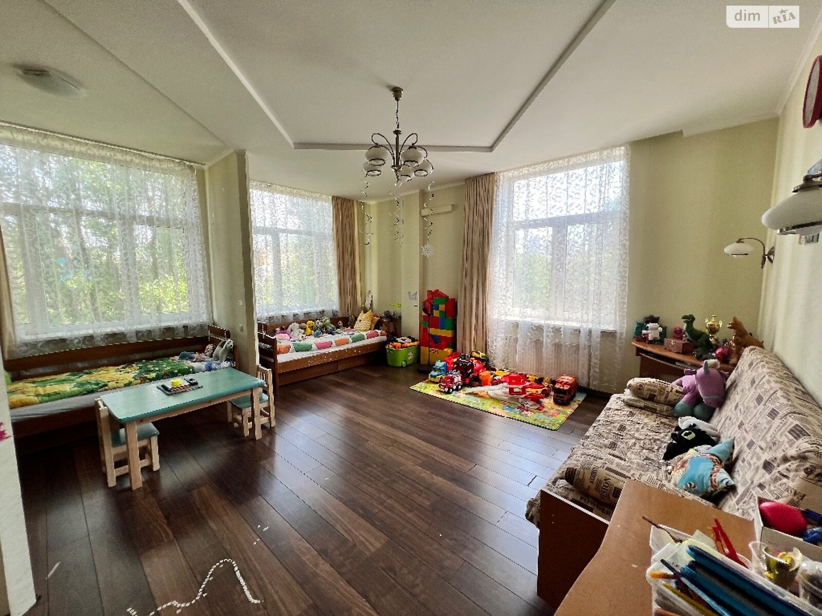 Продаж трикімнатної квартири в Одесі, на вул. Академічна 20Б, район Малий Фонтан фото 1 Продаж трикімнатної квартири в Одесі, на вул. Академічна 20Б, район Малий Фонтан фото 1