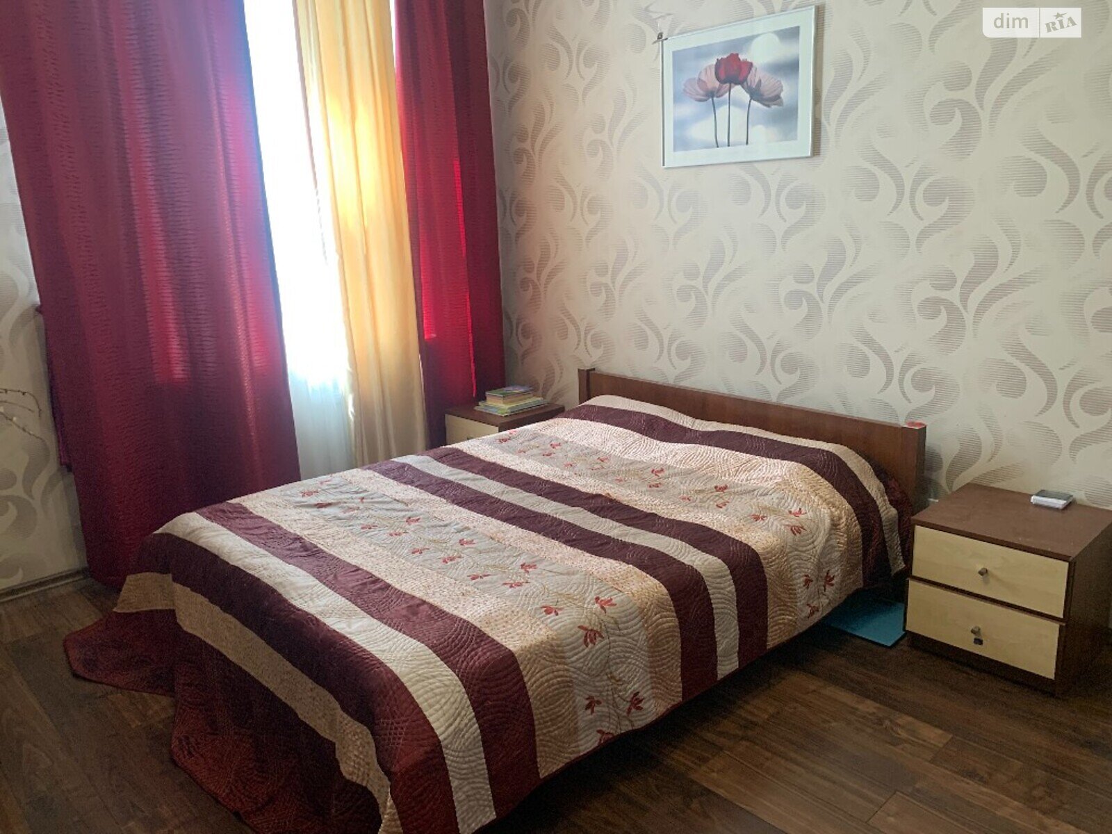 Продаж трикімнатної квартири в Одесі, на вул. Академічна 20Б, район Малий Фонтан фото 1 Продаж трикімнатної квартири в Одесі, на вул. Академічна 20Б, район Малий Фонтан фото 1