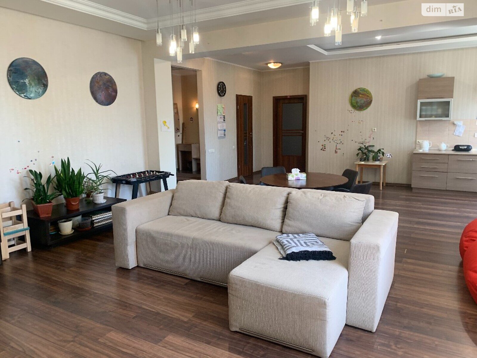 Продаж трикімнатної квартири в Одесі, на вул. Академічна 20Б, район Малий Фонтан фото 1 Продаж трикімнатної квартири в Одесі, на вул. Академічна 20Б, район Малий Фонтан фото 1