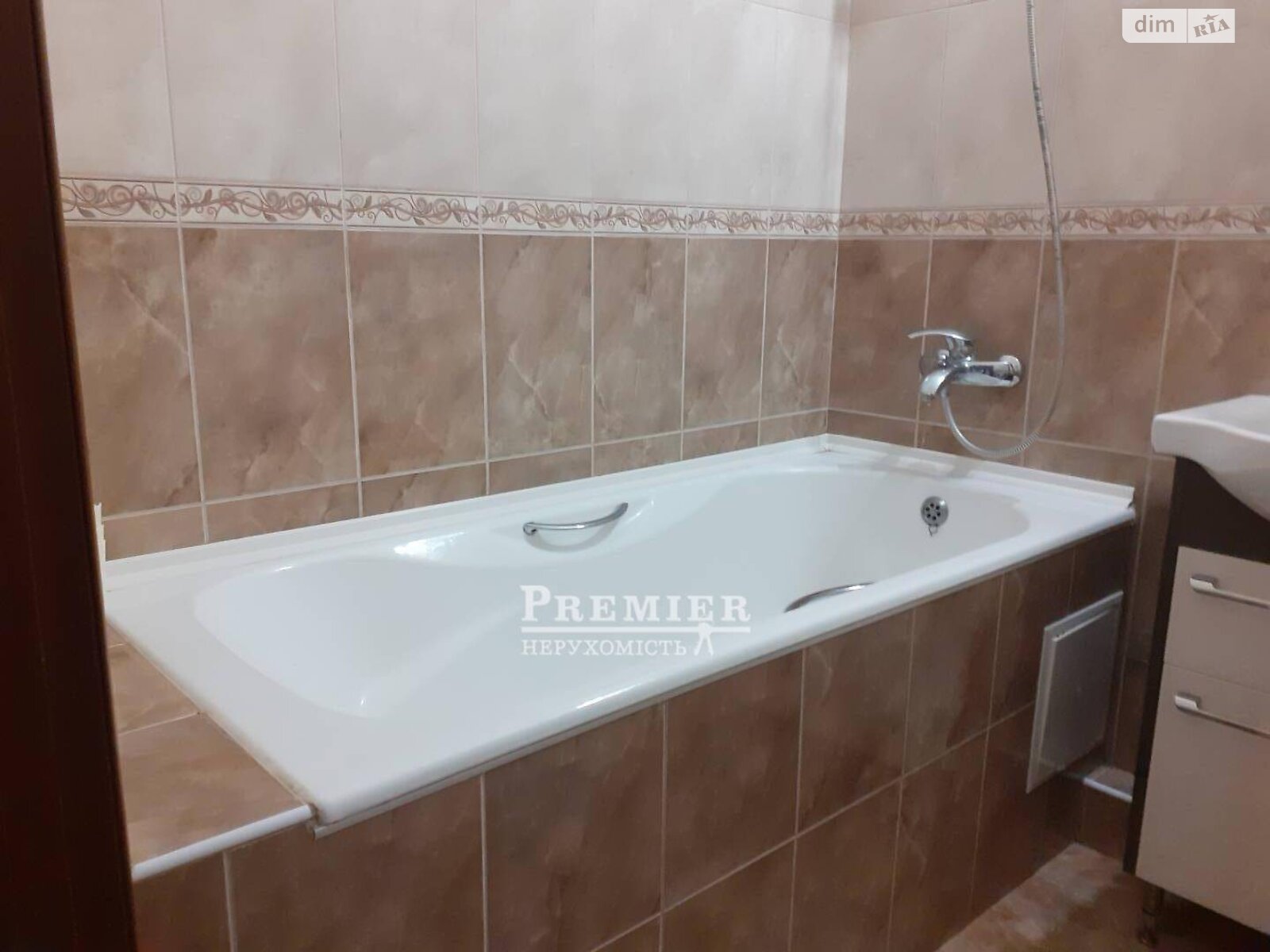 Продаж однокімнатної квартири в Одесі, на вул. Армійська, район Малий Фонтан фото 1 Продаж однокімнатної квартири в Одесі, на вул. Армійська, район Малий Фонтан фото 1