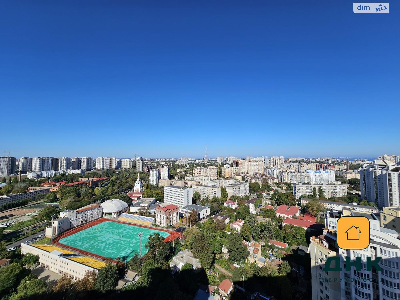 Продаж трикімнатної квартири в Одесі, на дор. Фонтанська 25, район Малий Фонтан фото 1 Продаж трикімнатної квартири в Одесі, на дор. Фонтанська 25, район Малий Фонтан фото 1