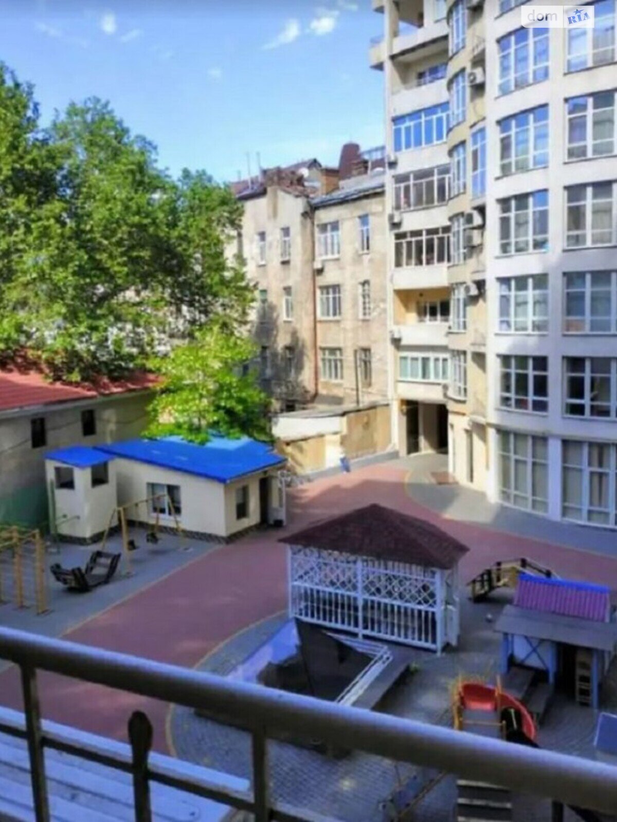 Продажа трехкомнатной квартиры в Одессе, на бул. Французский, район Отрада фото 1