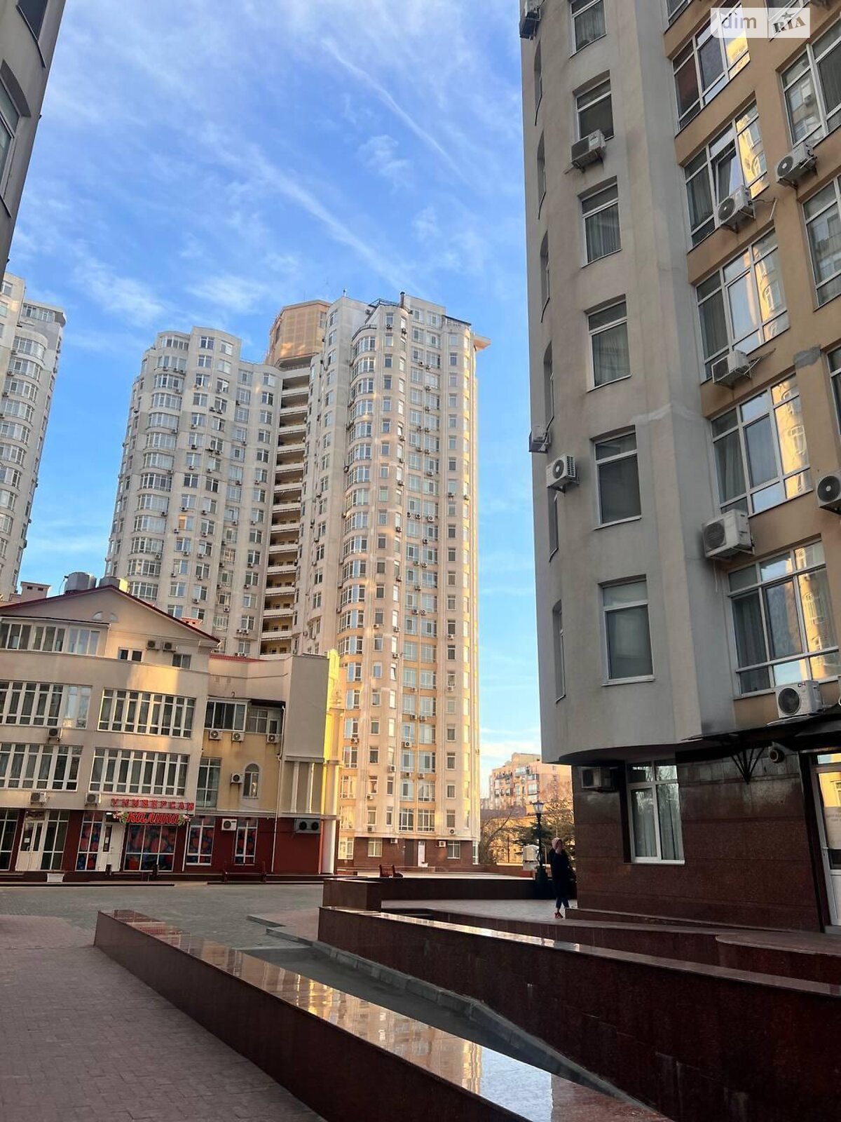 Продаж двокімнатної квартири в Одесі, на бул. Французький 22, район Малий Фонтан фото 1