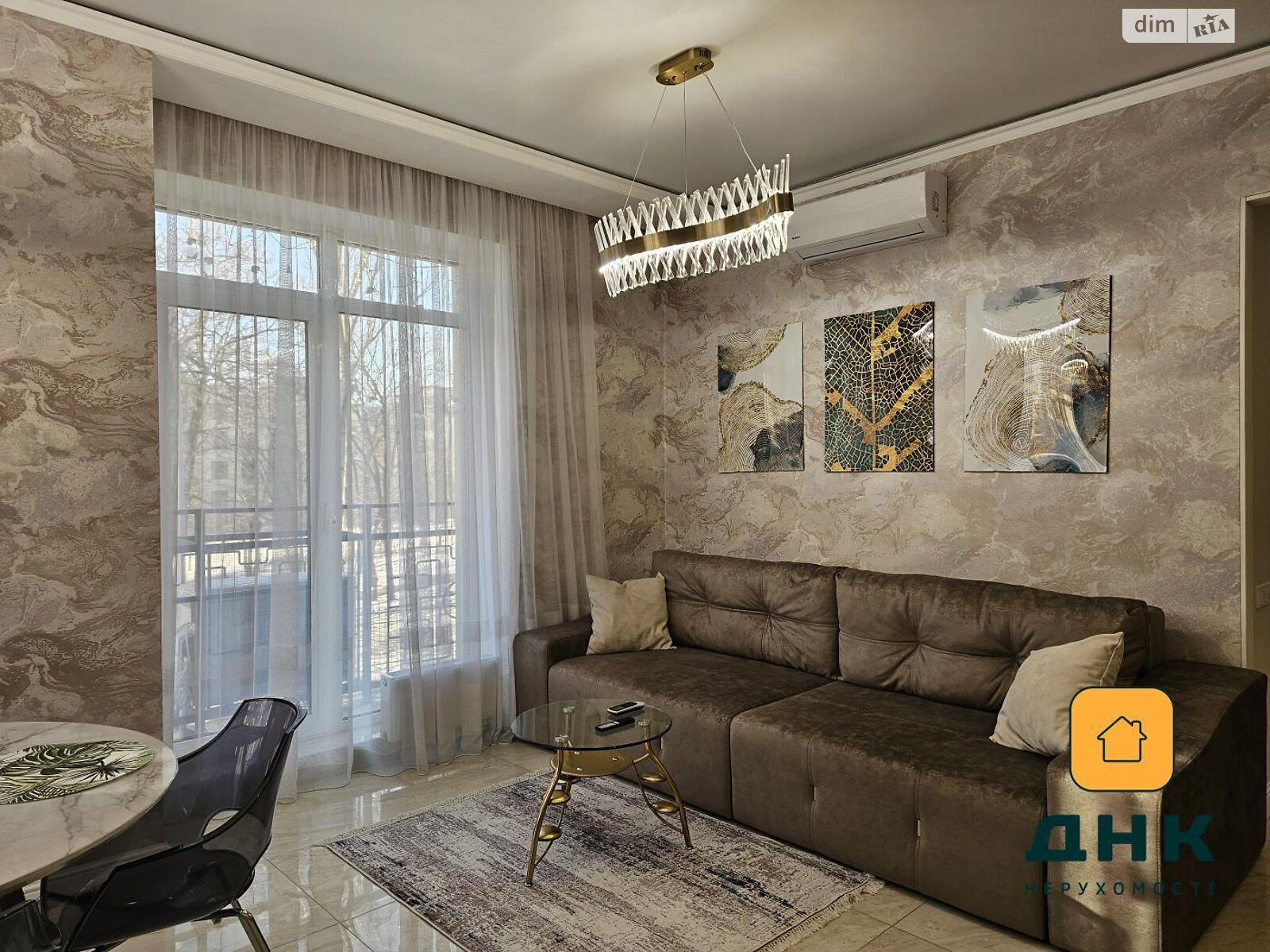 Продаж трикімнатної квартири в Одесі, на бул. Французький 60В, район Малий Фонтан фото 1