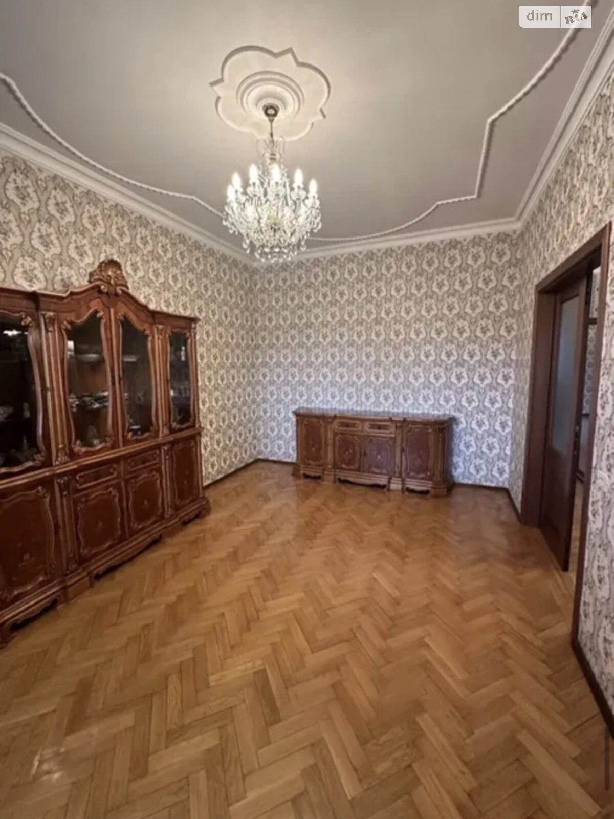 Продажа трехкомнатной квартиры в Одессе, на просп. Шевченко 29А, район Малый Фонтан фото 1 Продажа трехкомнатной квартиры в Одессе, на просп. Шевченко 29А, район Малый Фонтан фото 1