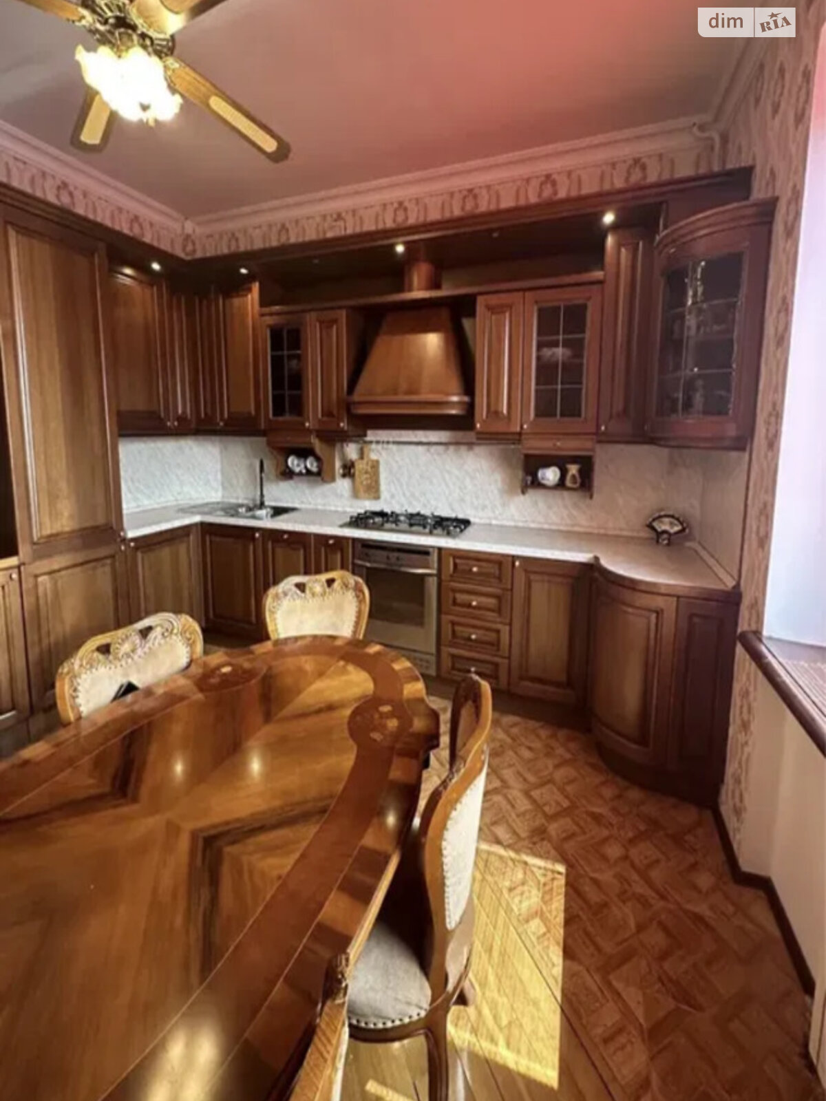 Продажа трехкомнатной квартиры в Одессе, на просп. Шевченко 29А, район Малый Фонтан фото 1 Продажа трехкомнатной квартиры в Одессе, на просп. Шевченко 29А, район Малый Фонтан фото 1