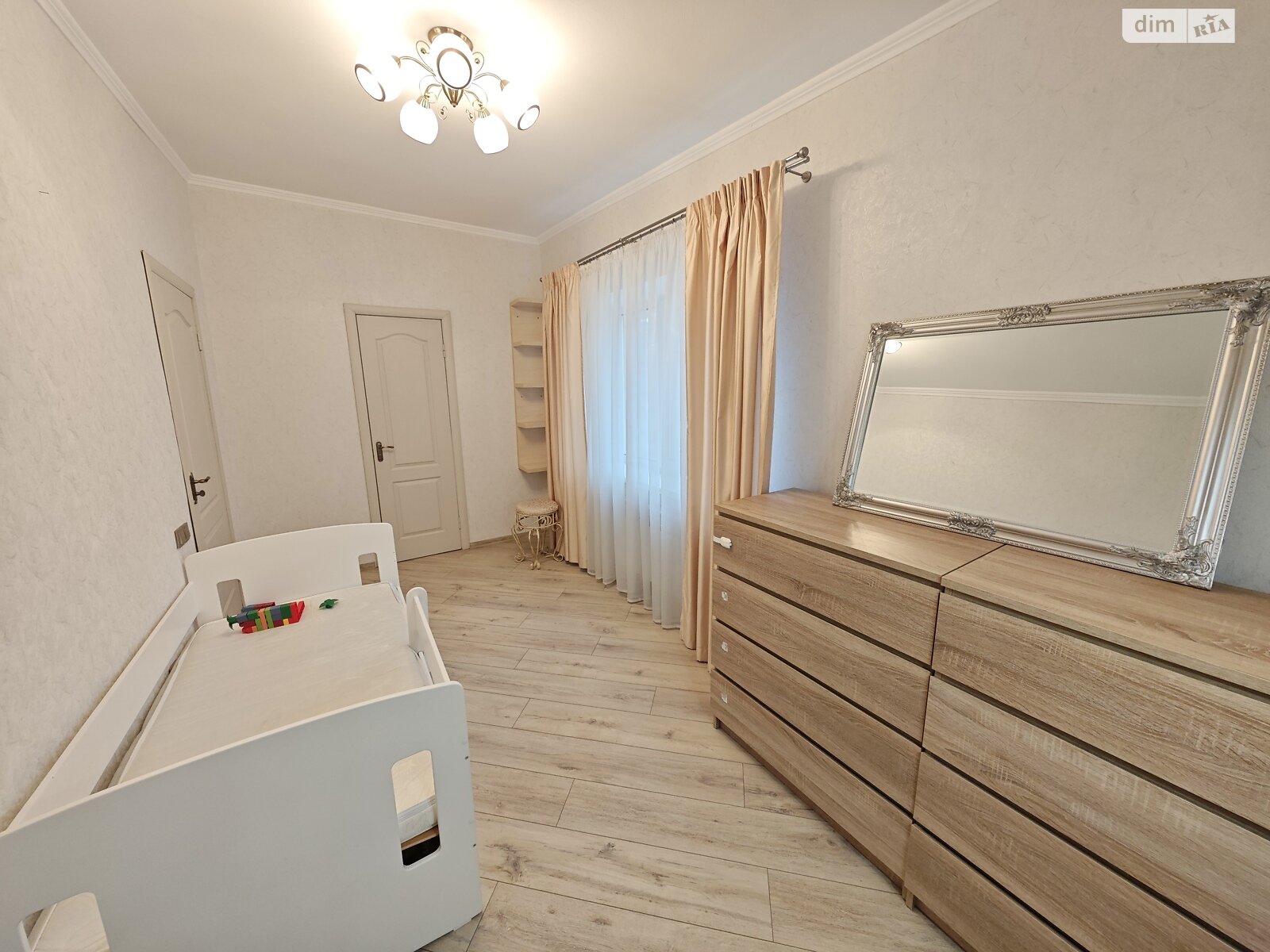 Продажа двухкомнатной квартиры в Одессе, на просп. Шевченко 10/4, район Малый Фонтан фото 1 Продажа двухкомнатной квартиры в Одессе, на просп. Шевченко 10/4, район Малый Фонтан фото 1