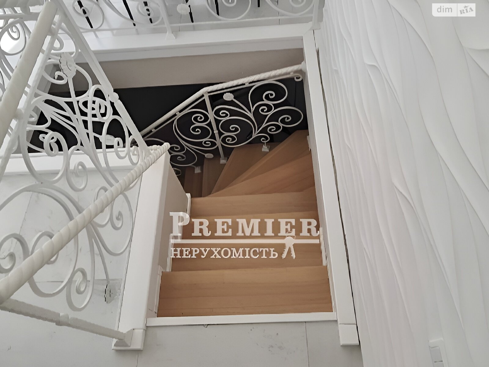 Продажа трехкомнатной квартиры в Одессе, на ул. Марсельская, фото 1 Продажа трехкомнатной квартиры в Одессе, на ул. Марсельская, фото 1