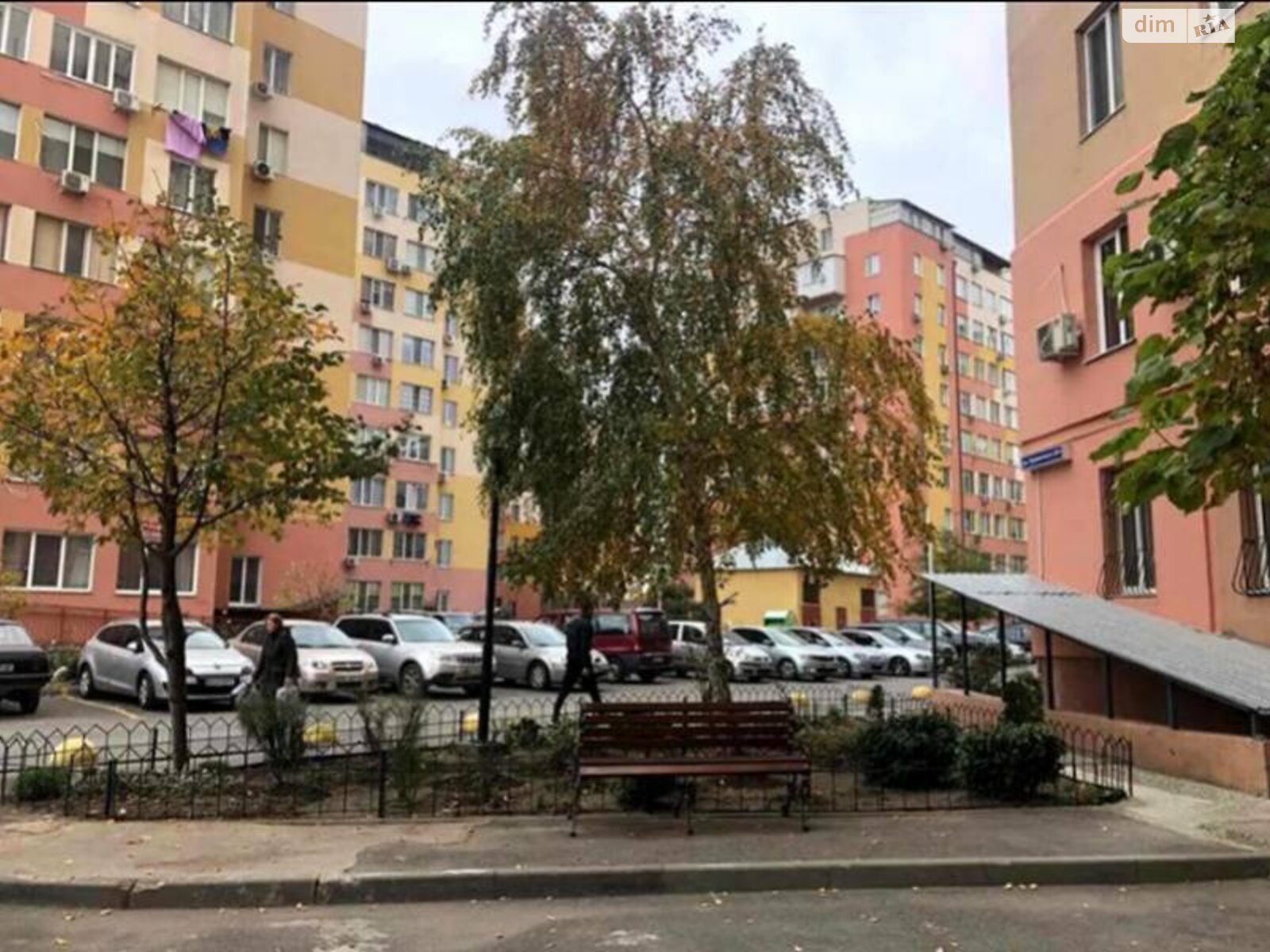 Продаж трикімнатної квартири в Одесі, на вул. Михайла Грушевського, район Молдаванка фото 1 Продаж трикімнатної квартири в Одесі, на вул. Михайла Грушевського, район Молдаванка фото 1