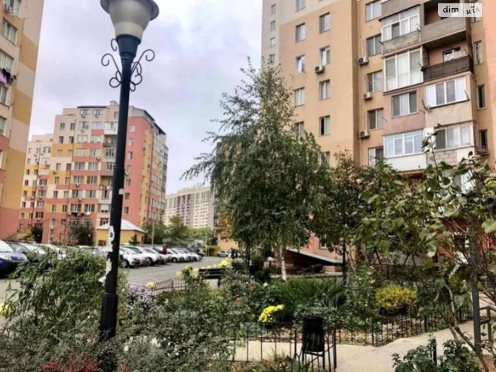 Продаж трикімнатної квартири в Одесі, на вул. Михайла Грушевського, район Молдаванка фото 1 Продаж трикімнатної квартири в Одесі, на вул. Михайла Грушевського, район Молдаванка фото 1