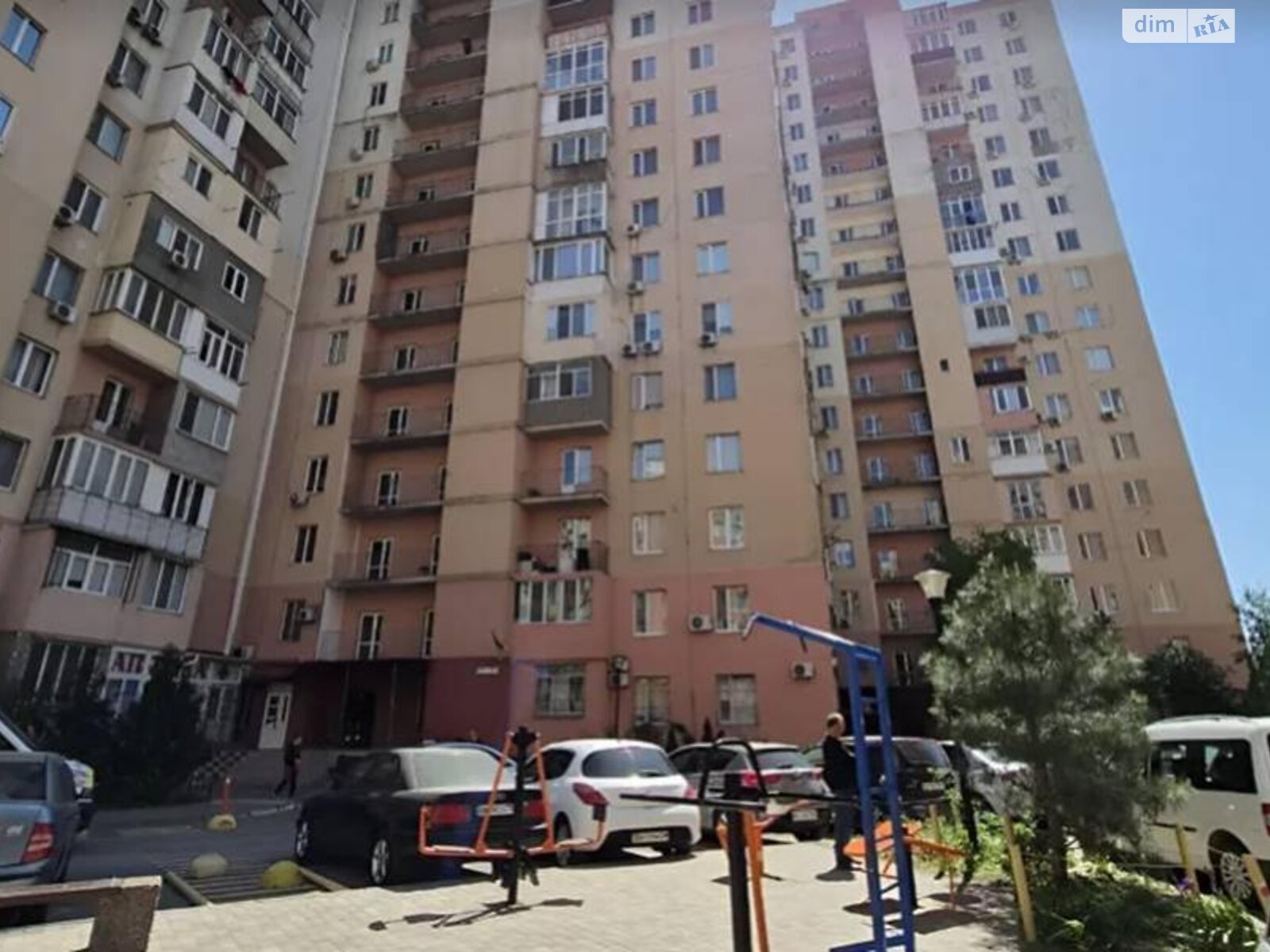 Продаж трикімнатної квартири в Одесі, на вул. Михайла Грушевського, район Молдаванка фото 1 Продаж трикімнатної квартири в Одесі, на вул. Михайла Грушевського, район Молдаванка фото 1