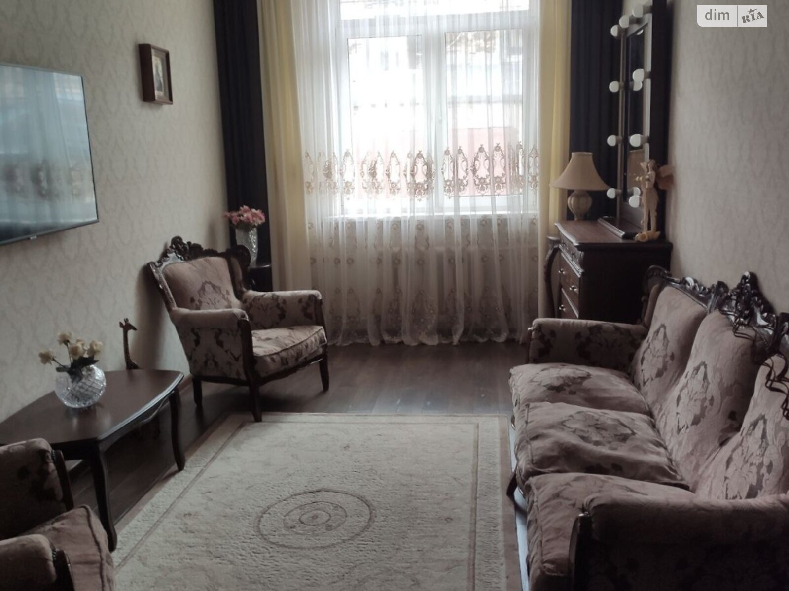 Продаж двокімнатної квартири в Одесі, на вул. Адмірала Лазарєва, район Молдаванка фото 1 Продаж двокімнатної квартири в Одесі, на вул. Адмірала Лазарєва, район Молдаванка фото 1