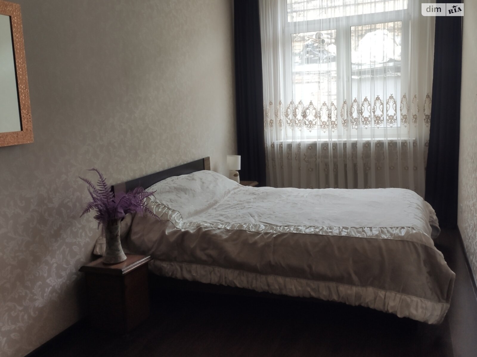 Продаж двокімнатної квартири в Одесі, на вул. Адмірала Лазарєва, район Молдаванка фото 1 Продаж двокімнатної квартири в Одесі, на вул. Адмірала Лазарєва, район Молдаванка фото 1