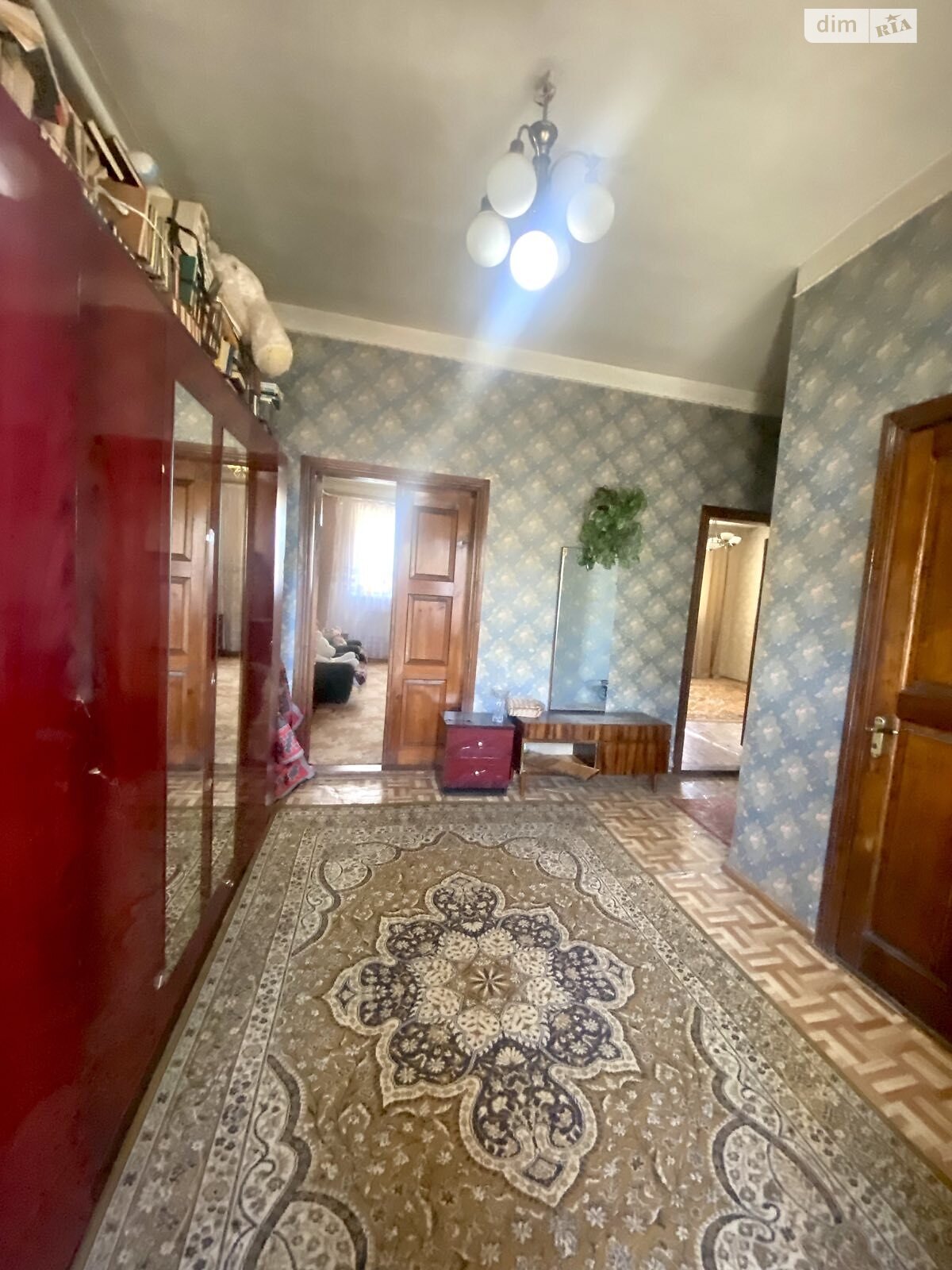 Продаж п`ятикімнатної квартири в Одесі, на вул. Адмірала Лазарєва 44, район Молдаванка фото 1 Продаж п`ятикімнатної квартири в Одесі, на вул. Адмірала Лазарєва 44, район Молдаванка фото 1