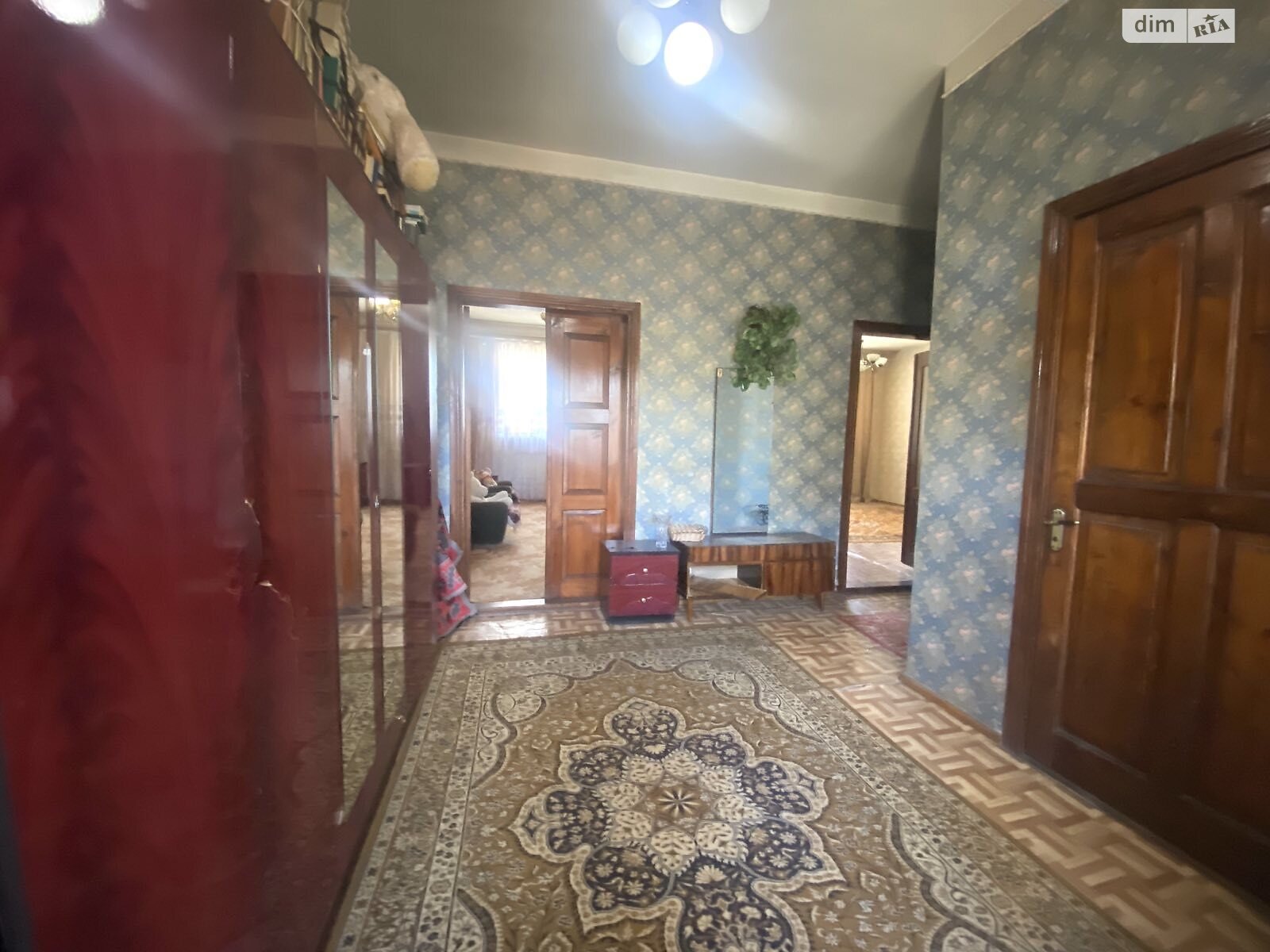 Продаж п`ятикімнатної квартири в Одесі, на вул. Адмірала Лазарєва 44, район Молдаванка фото 1 Продаж п`ятикімнатної квартири в Одесі, на вул. Адмірала Лазарєва 44, район Молдаванка фото 1